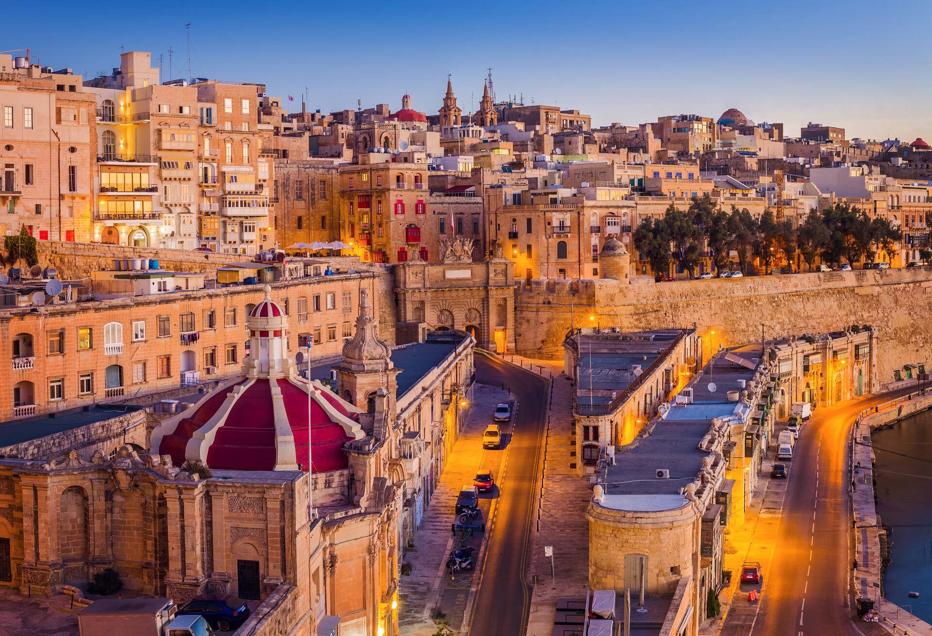 DEST_MALTA_VALLETTA_Shutterstock-Premier 580612414