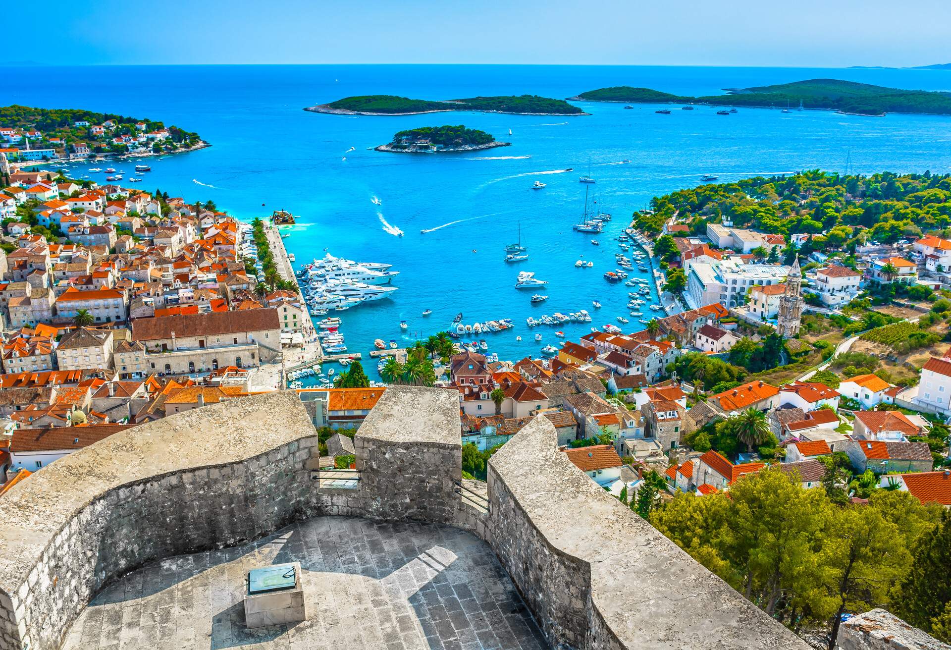 DEST_CROATIA_HVAR_GettyImages-857888264