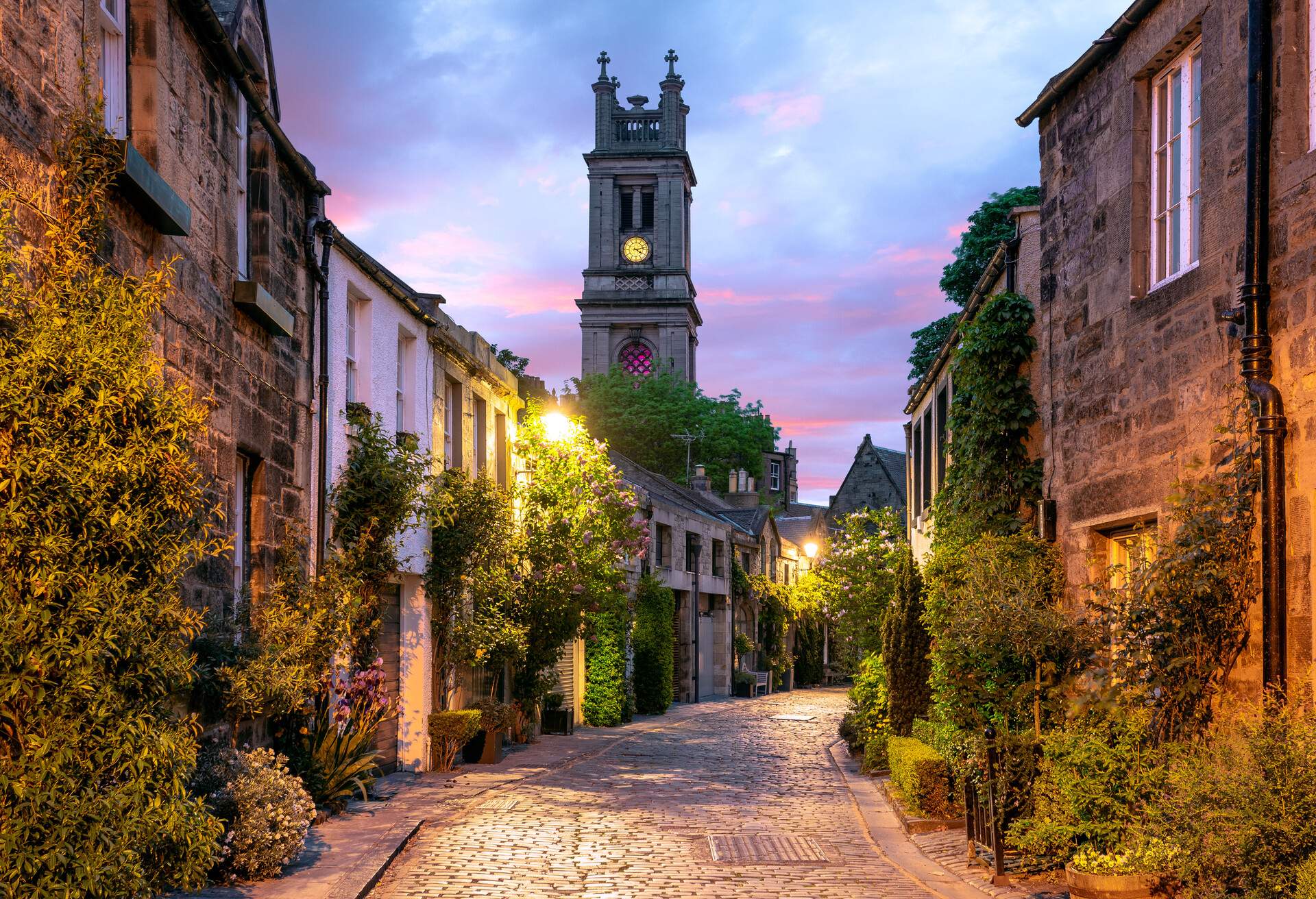 EDINBURGH CIRCUS LANE