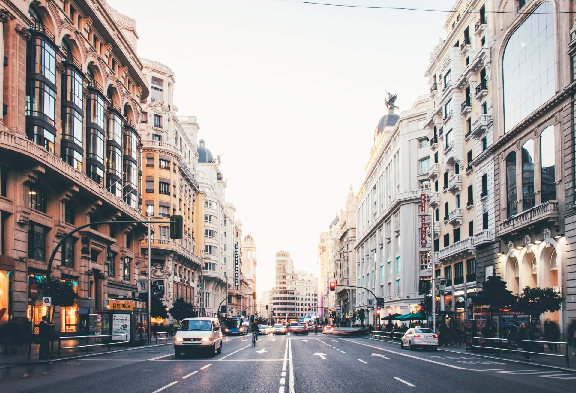 SPAIN MADRID BUSY ROAD