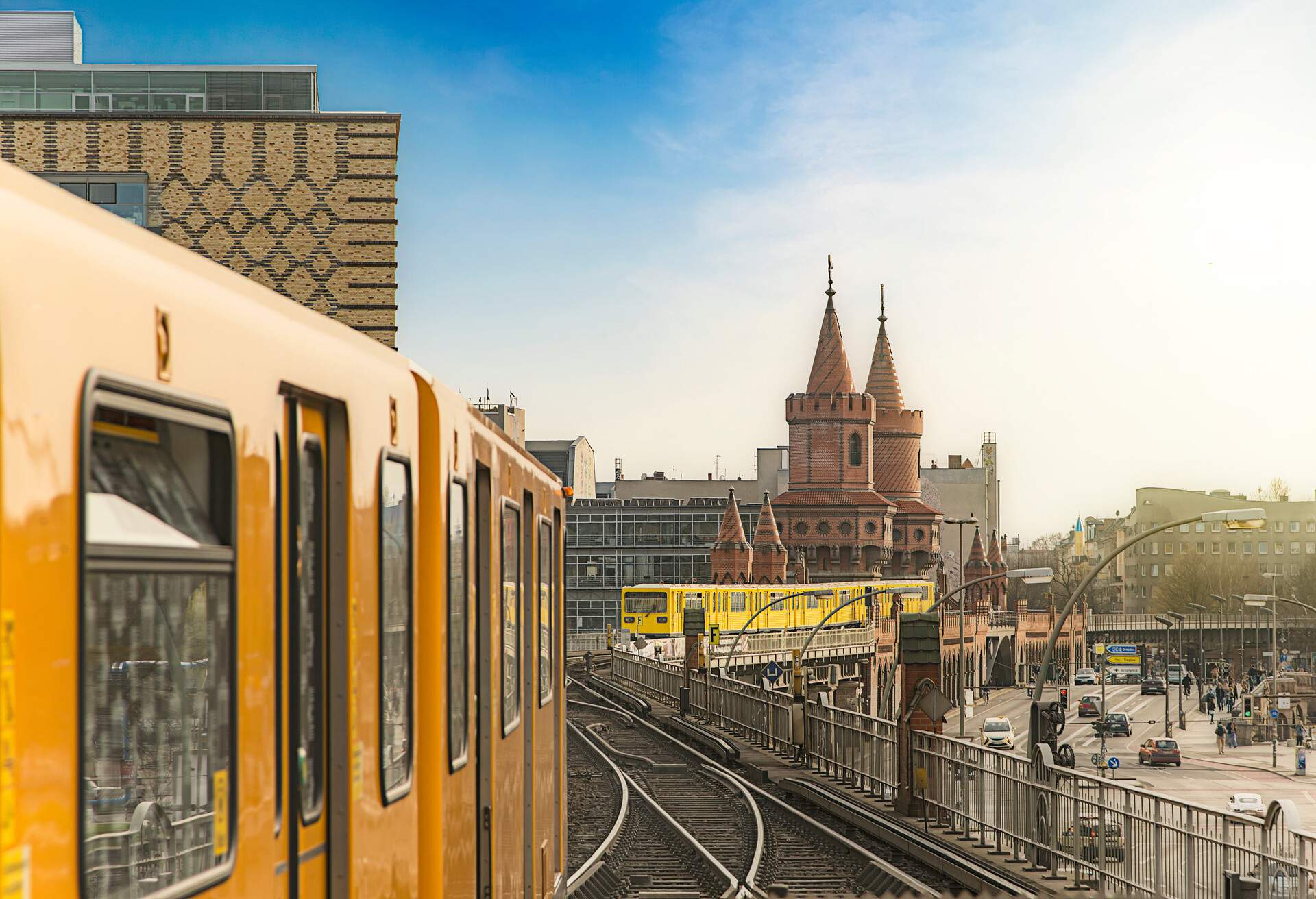 DEST_GERMANY_BERLIN_OBERBAUMBRUECKE_RAILROAD_GettyImages-1084268490