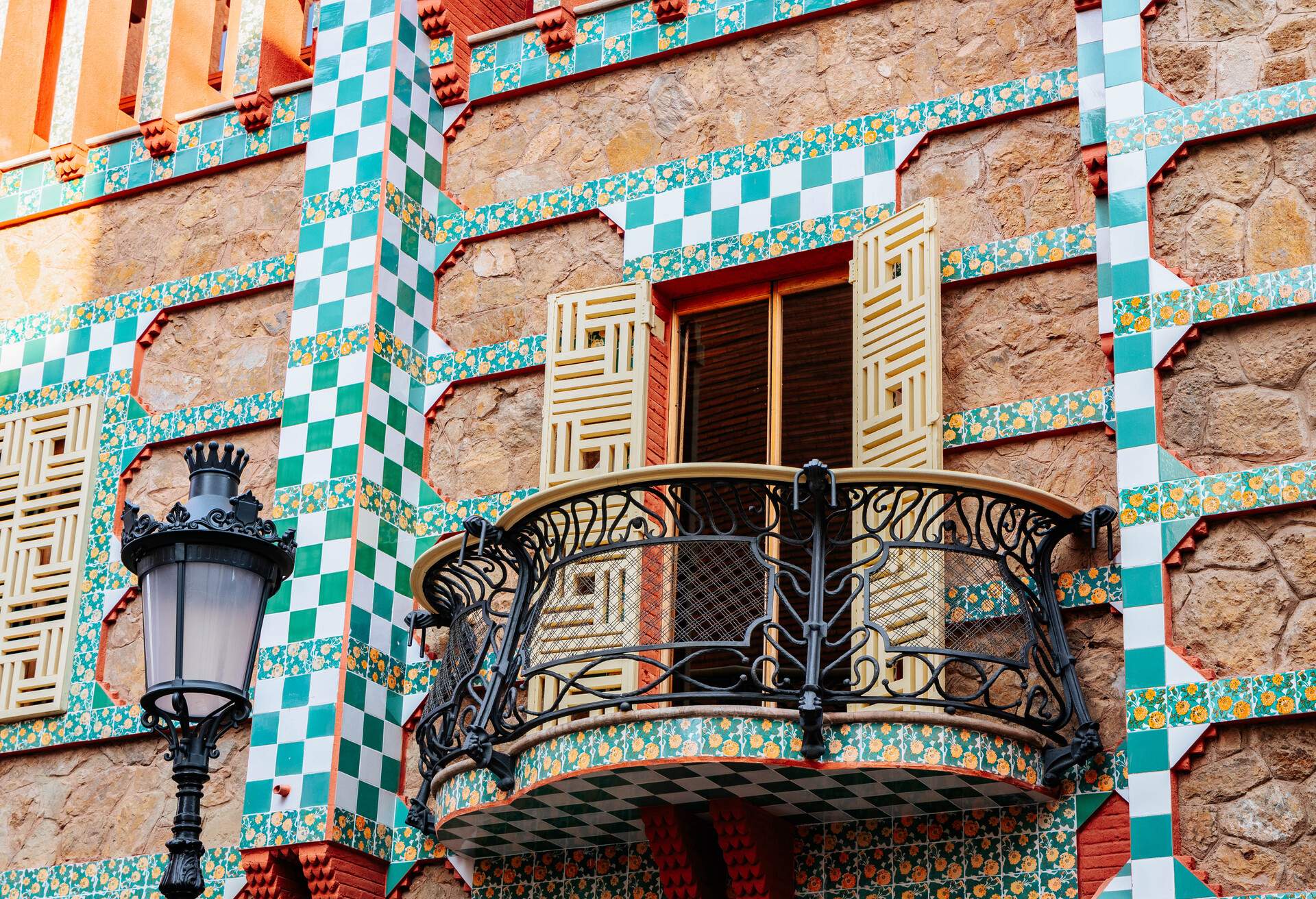 DEST_SPAIN_BARCELONA_CASA_VICENS_GAUDI_GettyImages-1209204909