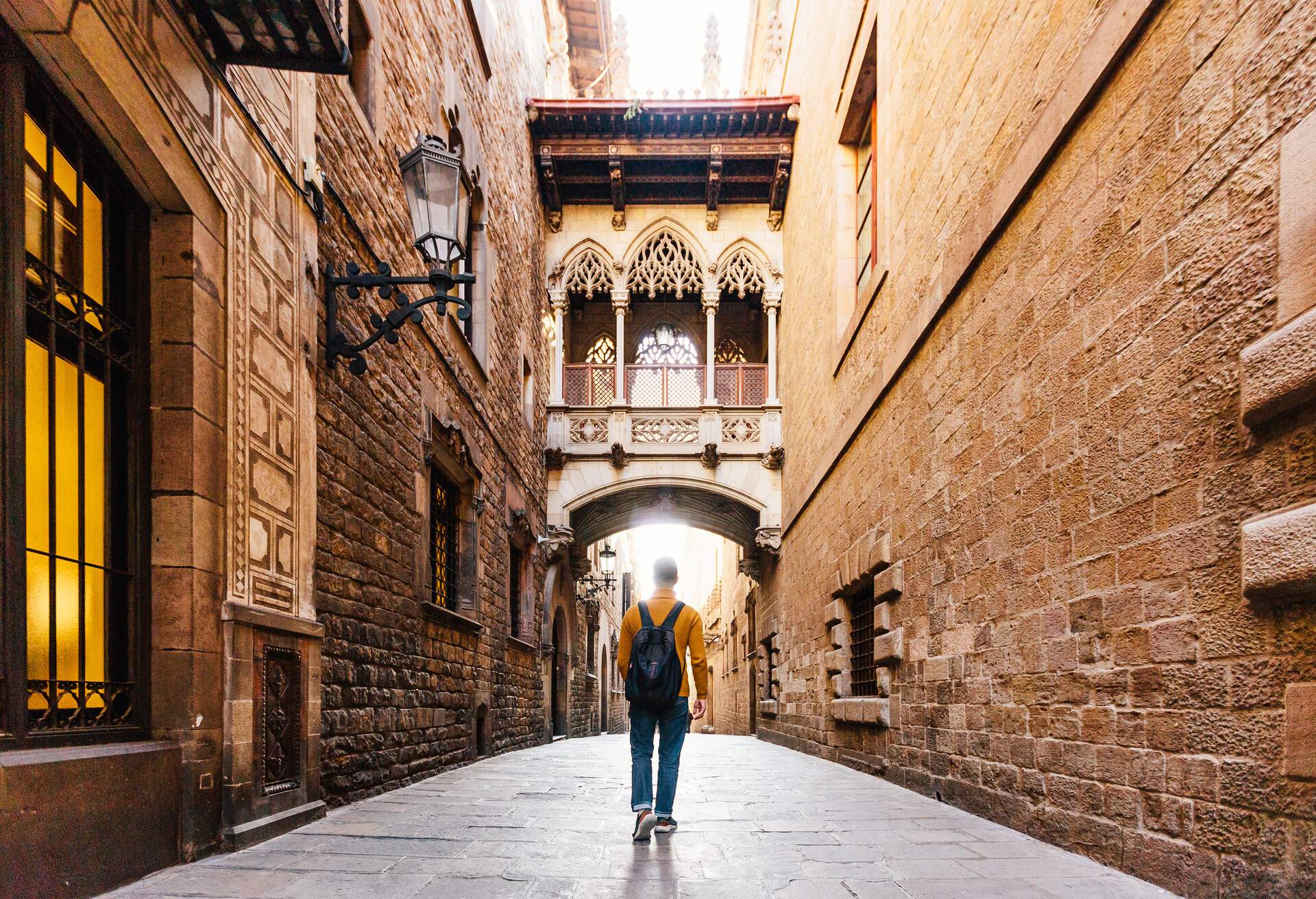 DEST_SPAIN_BARCELONA_GOTHIC-QUARTER_Barrio-Viejo_GettyImages-1201684890