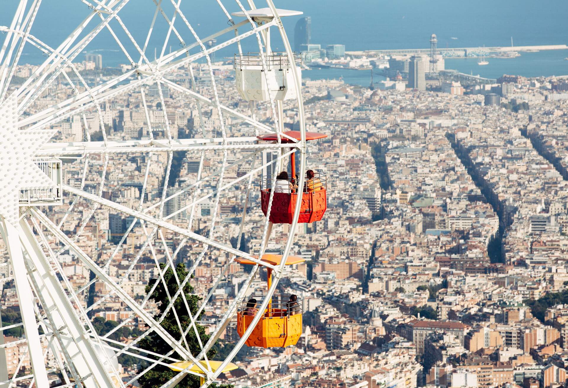 DEST_SPAIN_BARCELONA_TIBIDABO_AMUSEMENT_PARK_GettyImages-601854126