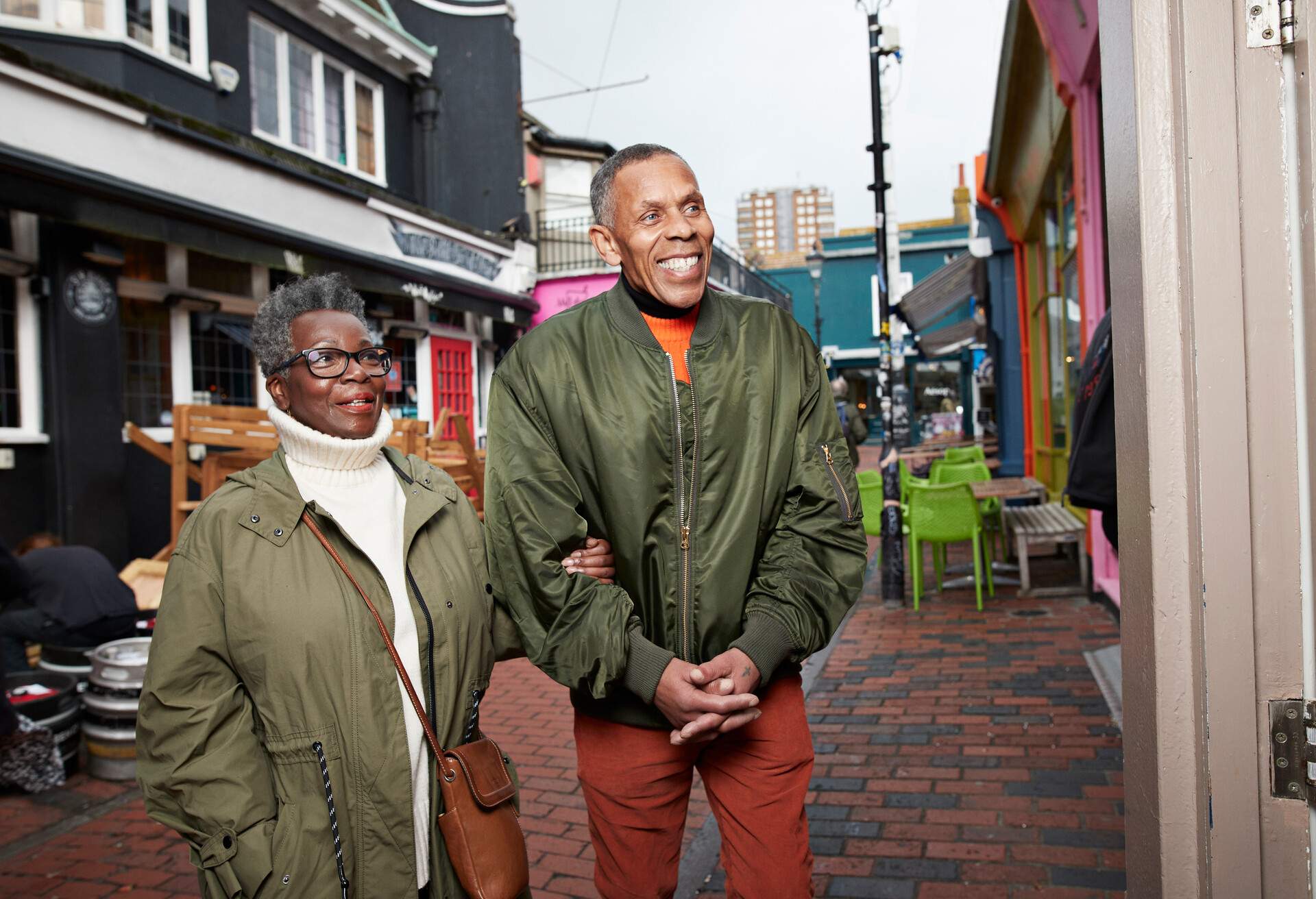 DEST_UK_BRIGHTON_LAINES_THEME_PEOPLE_GettyImages-1356175705