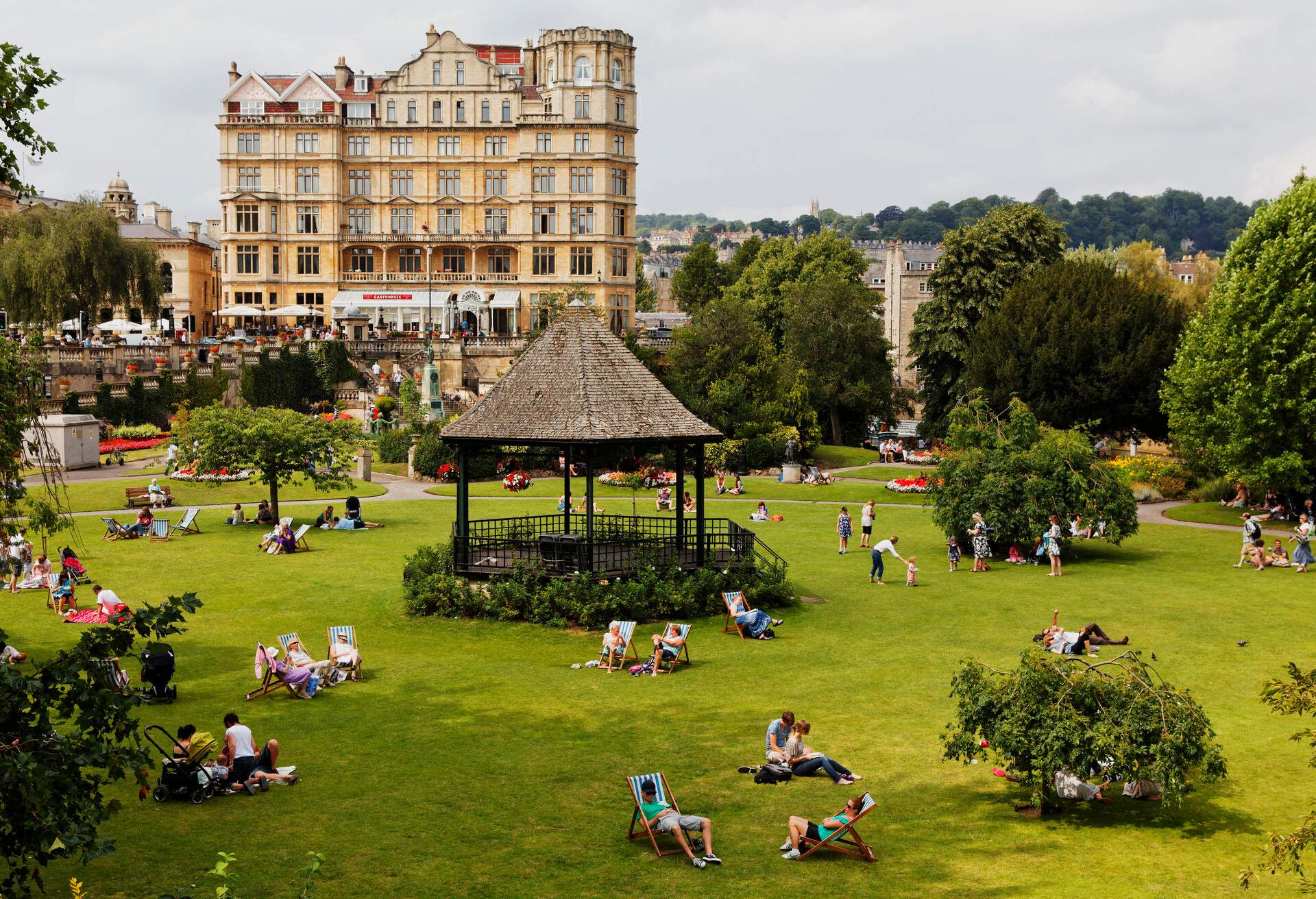 DEST_UK_ENGLAND_BATH_GettyImages-521778374