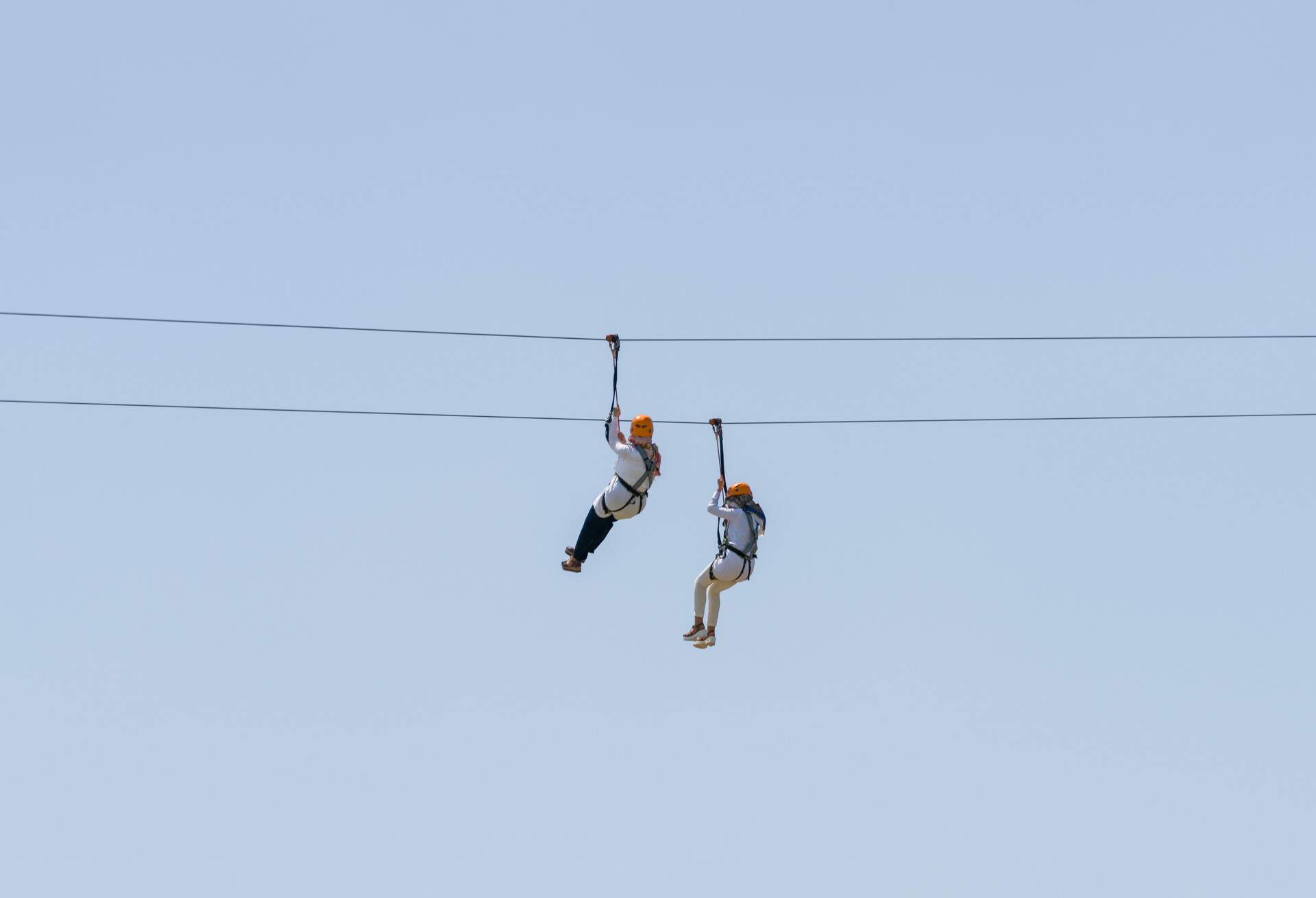 THEME_PEOPLE_ZIP_LINING_GettyImages-587783480