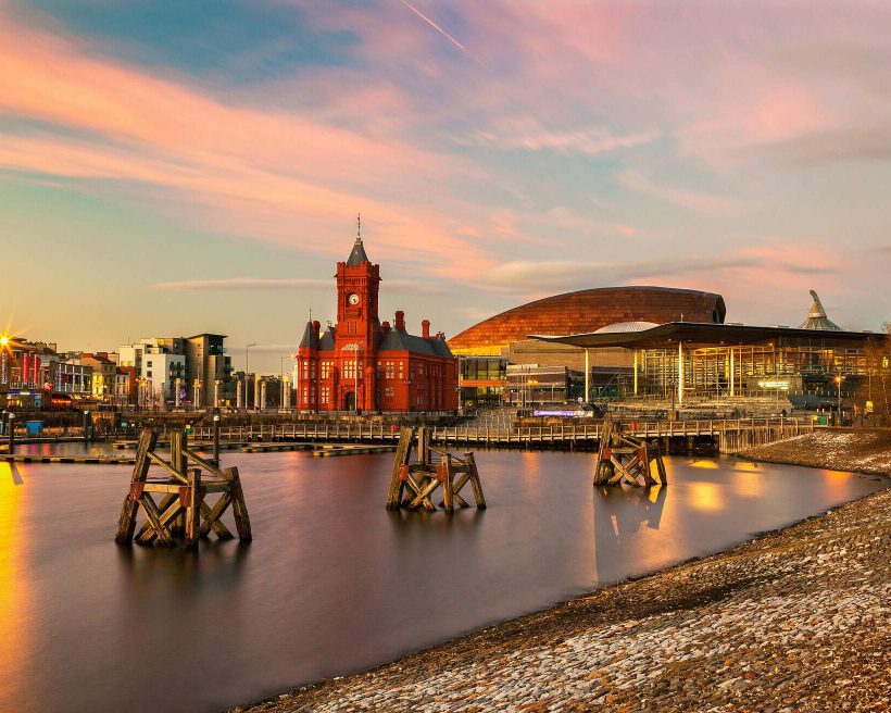 dest_uk_wales_cardiff_shutterstock-premier_551896534_universal_within-usage-period_35942