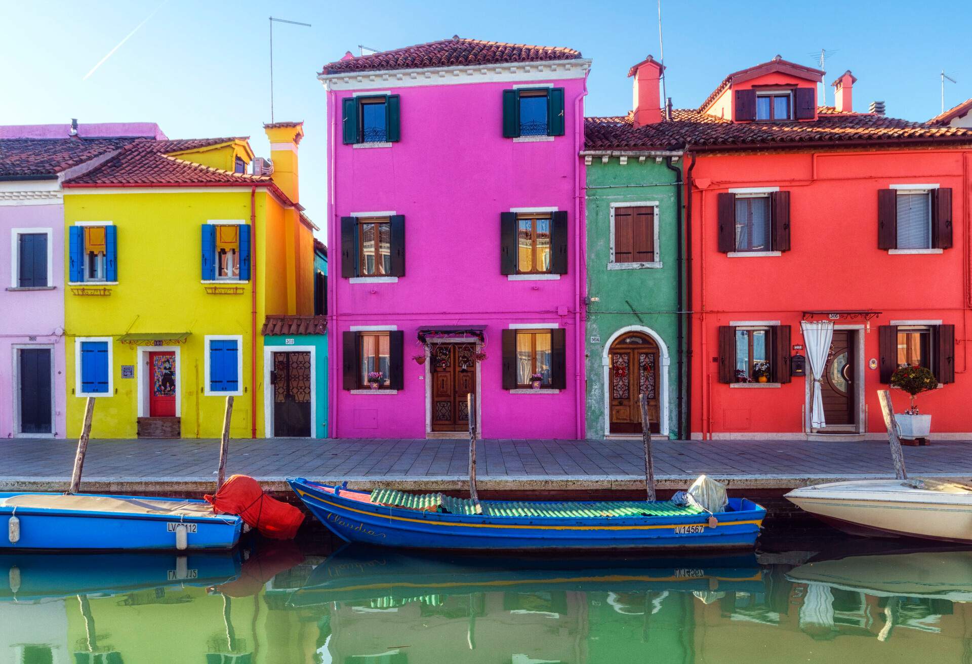 Venice-buildings-colourful