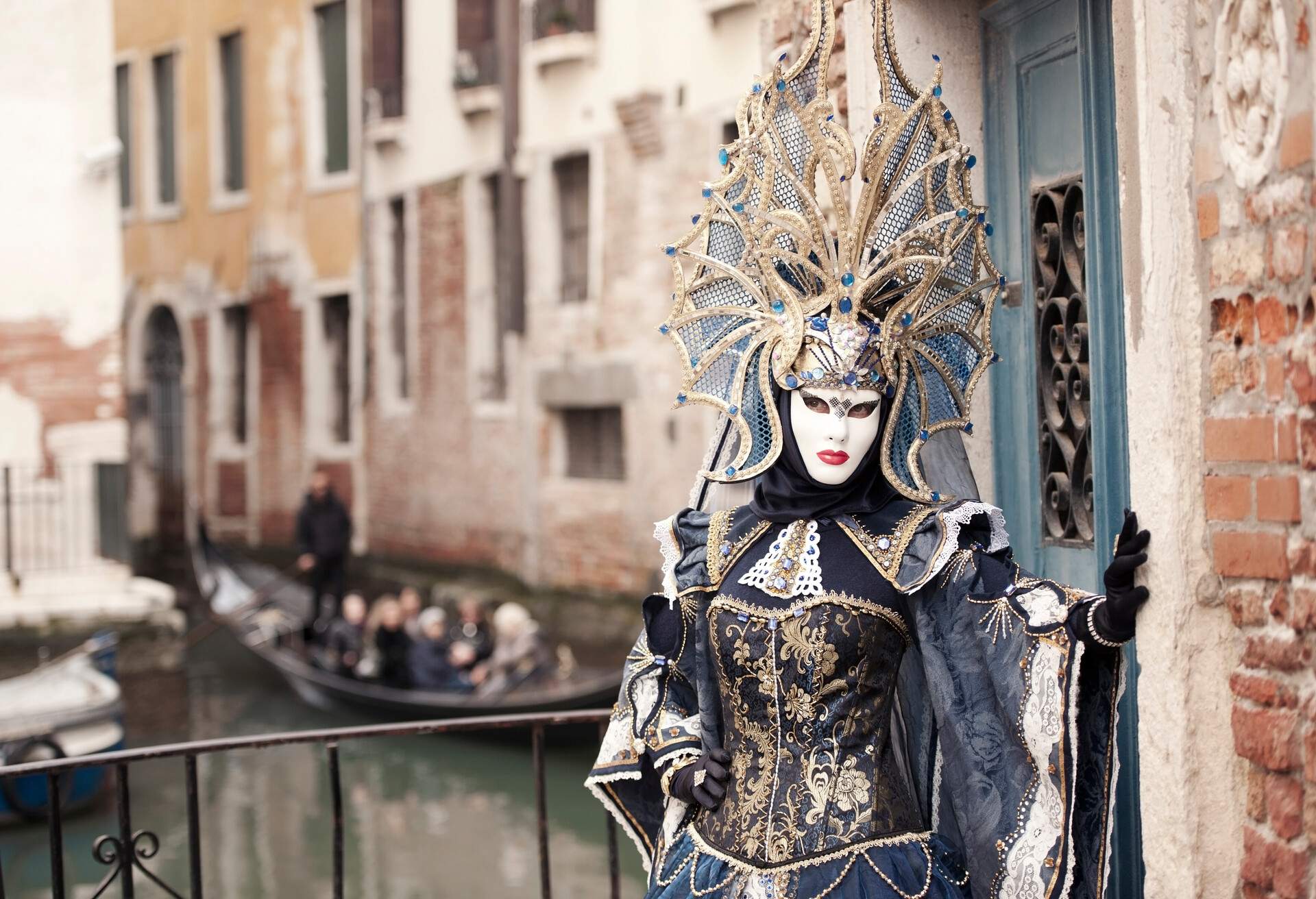 DEST_ITALY_VENICE_THEME_CARNIVALE-GettyImages-526239269