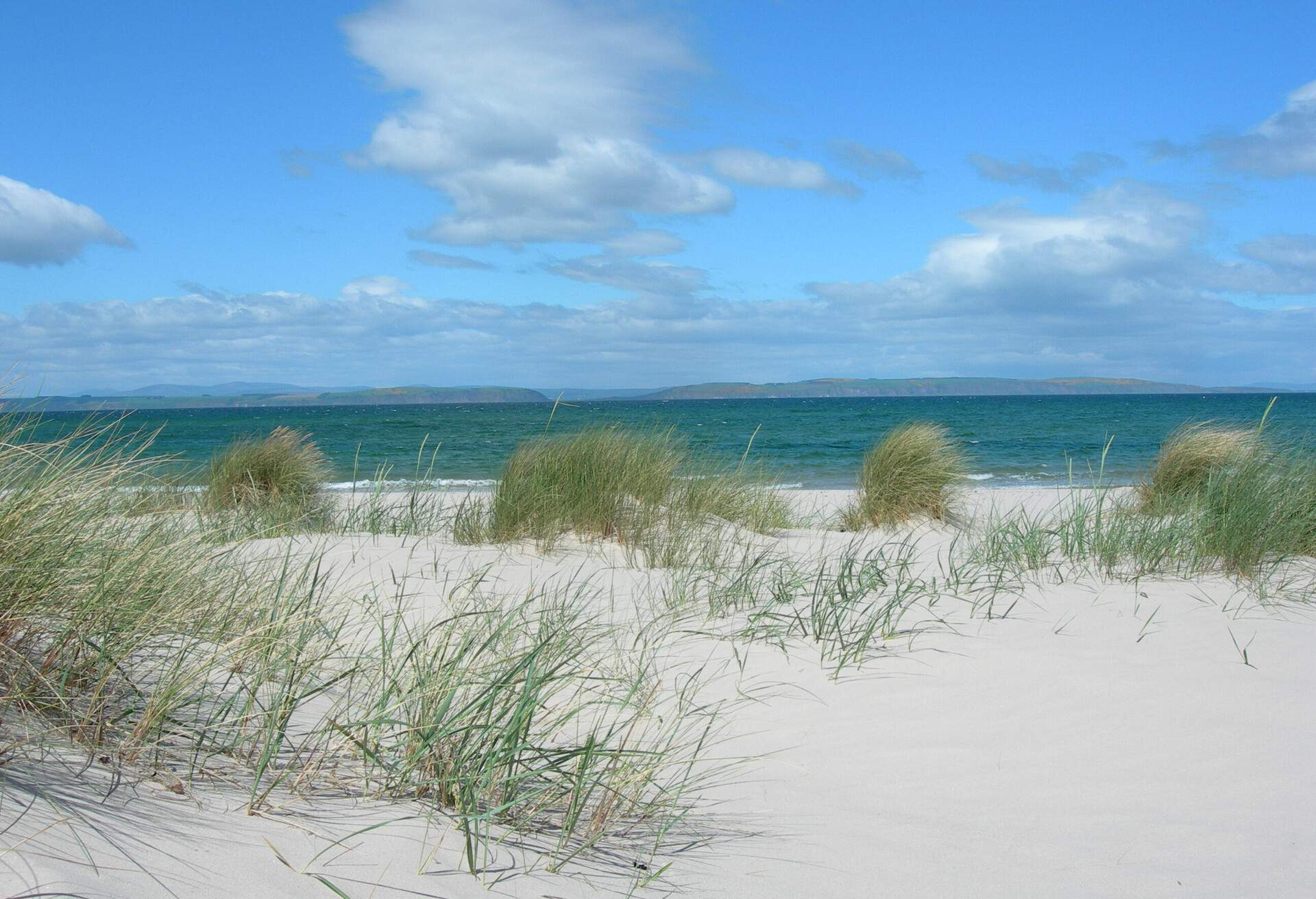 DEST_SCOTLAND_UK_NAIRN-BEACH-GettyImages-141376868