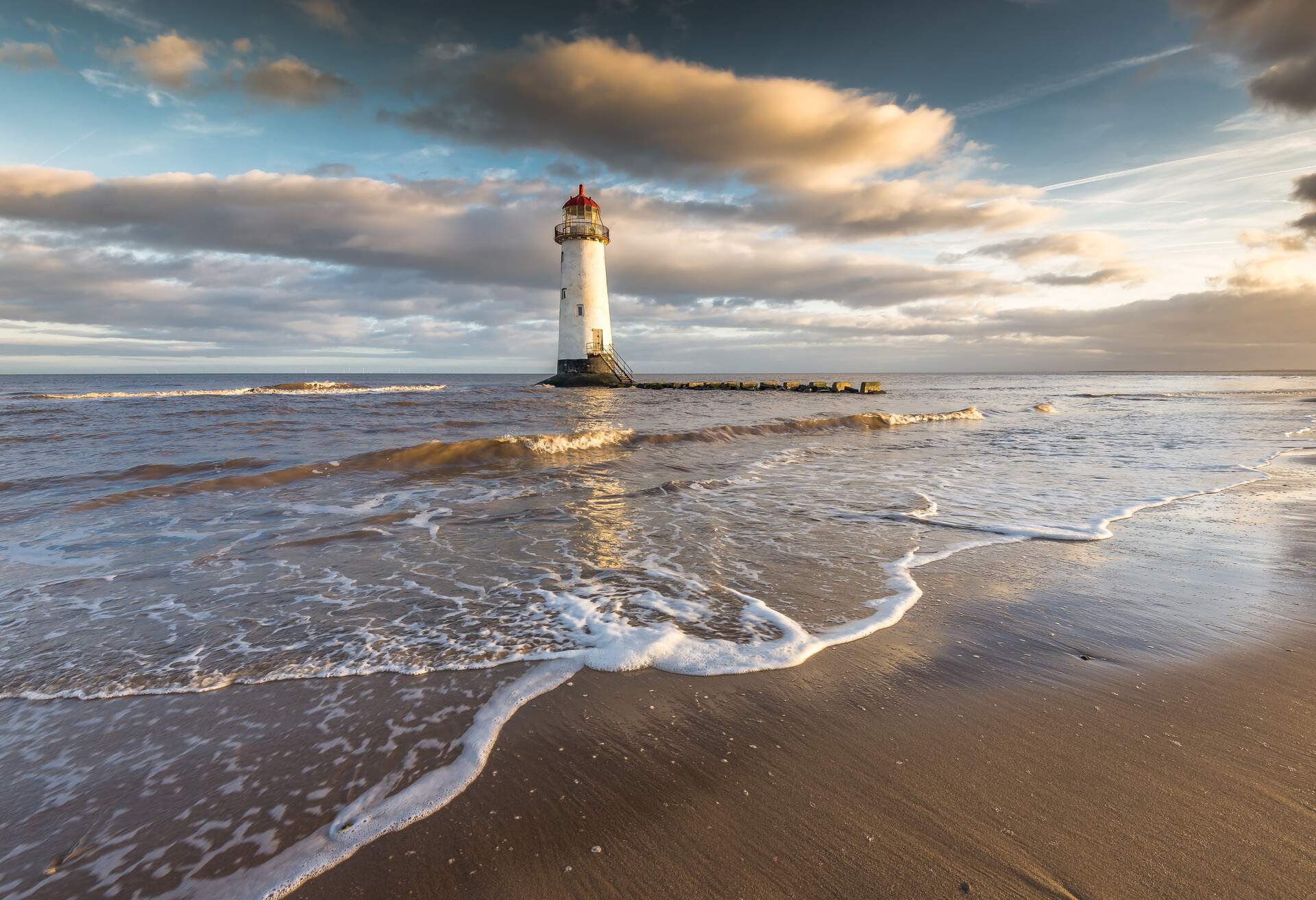 DEST_UK_WALES_Talacre_beach_GettyImages-1183714694
