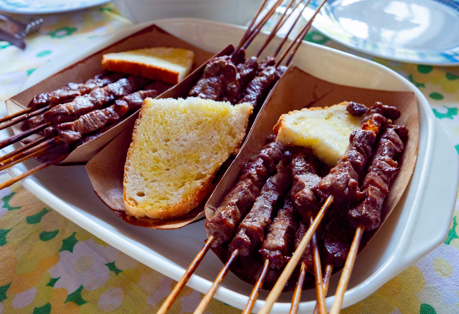 THEME_FOOD_ITALIAN_ARROSTICINI_GettyImages-1337504179