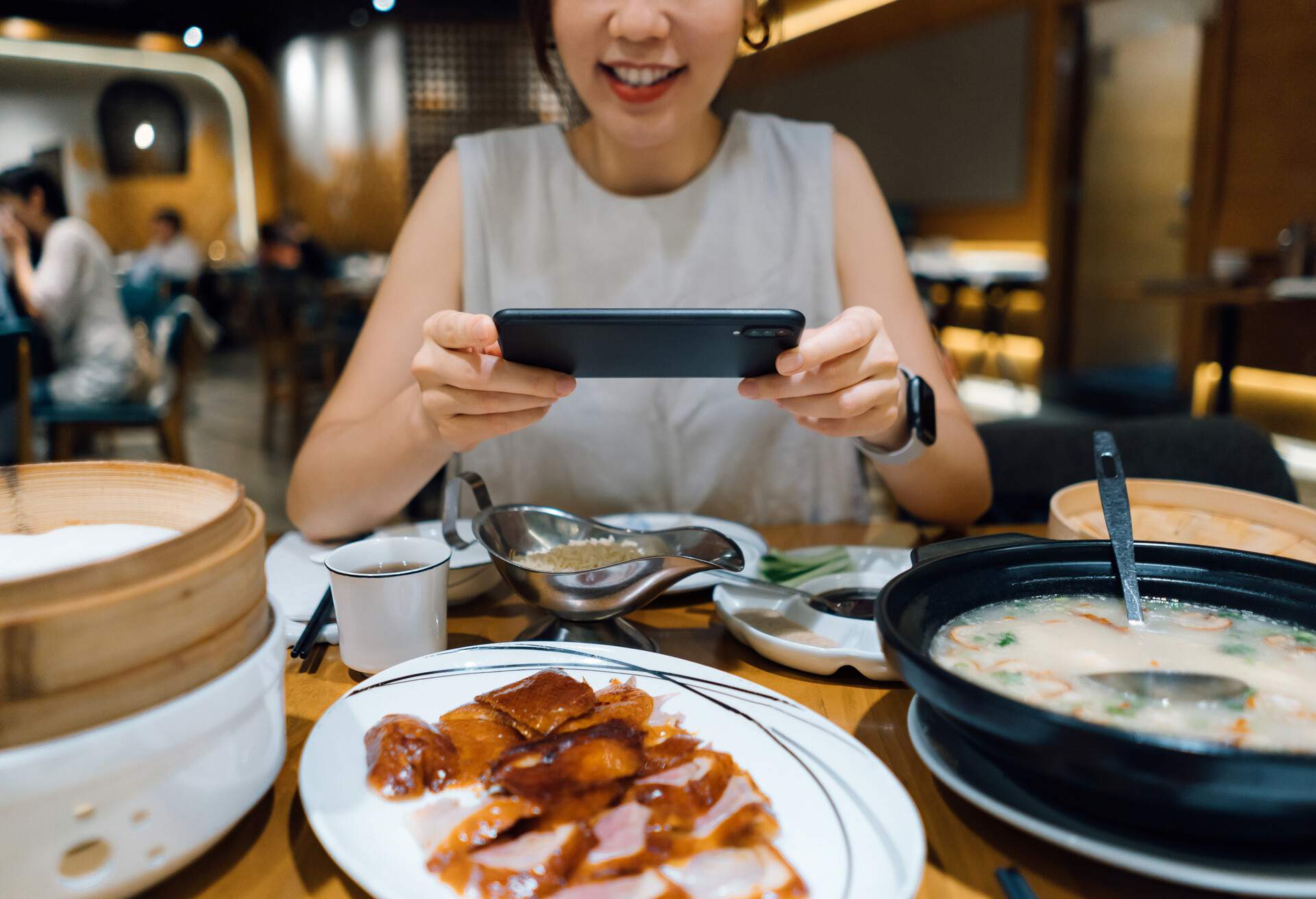 THEME_FOOD_PEKING-DUCK_GettyImages-1334223239