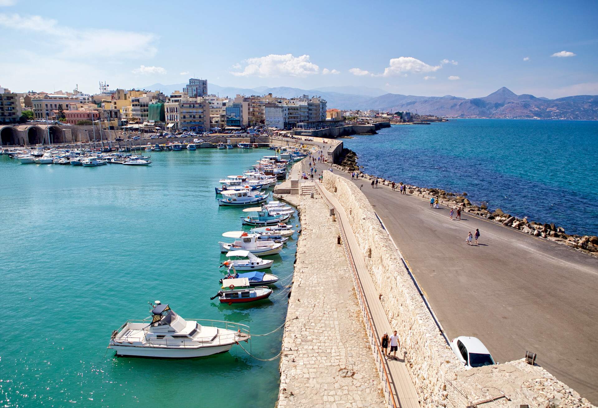 DEST_GREECE_CRETE_HERAKLION-HARBOUR_GettyImages-941451396