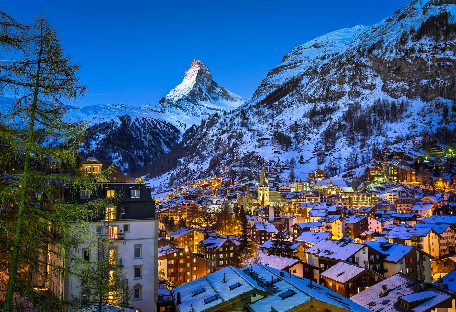 DEST_SWITZERLAND_ZERMATT_MATTERHORN_GettyImages-539167007