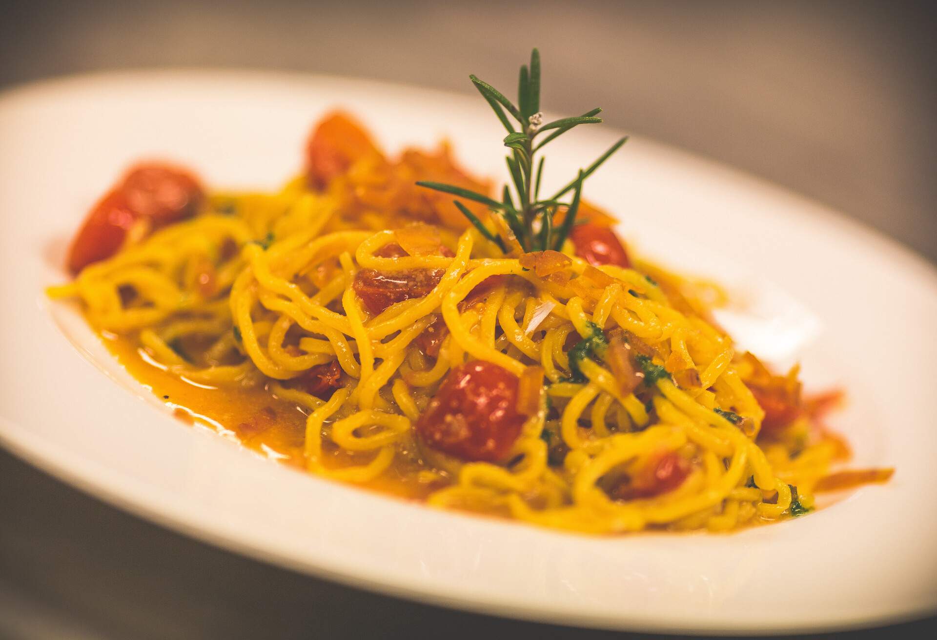 THEME_FOOD_ITALIAN_SPAGHETTI-ALLA-BOTTARGA_GettyImages-470795302