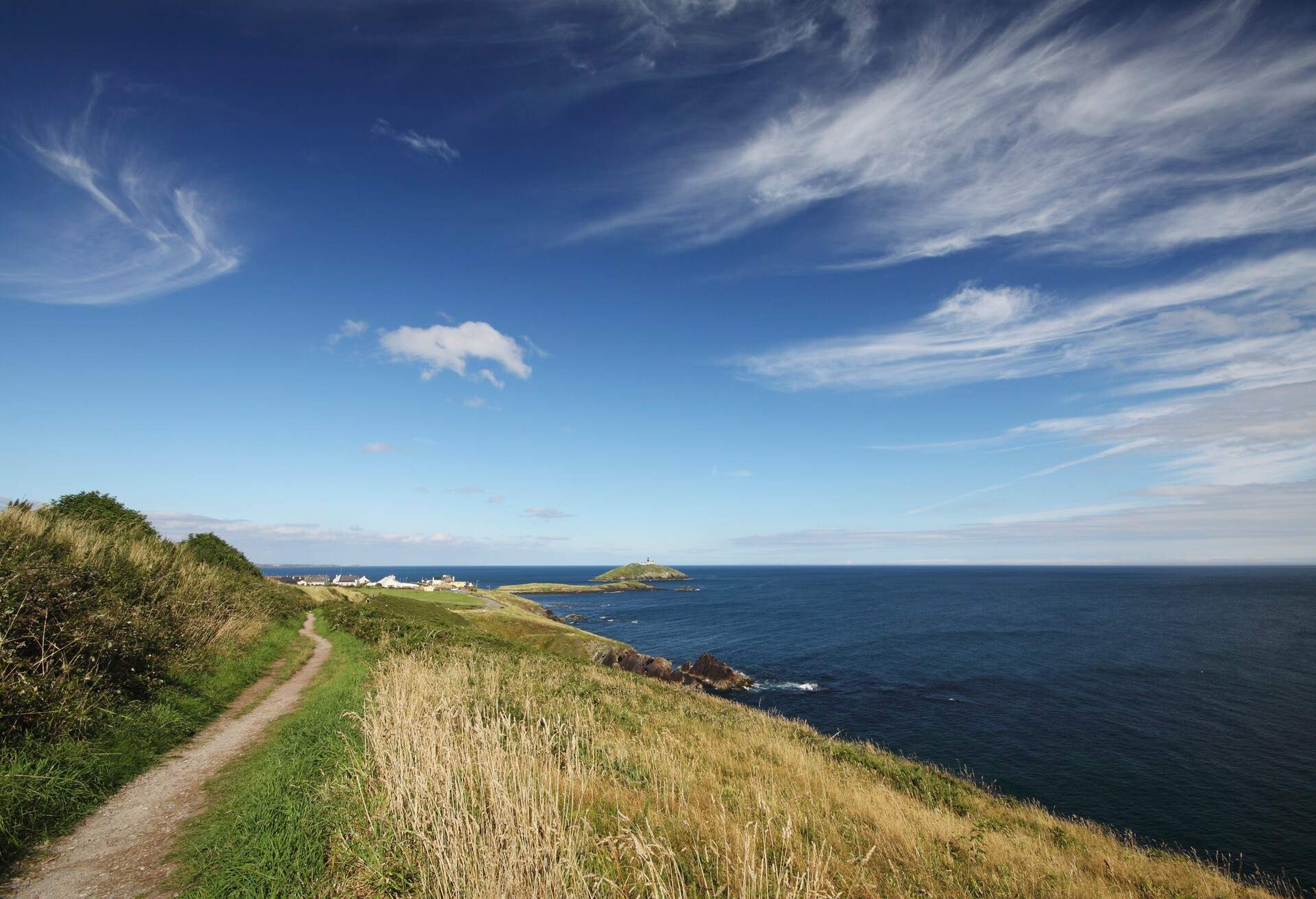 DEST_IRELAND_CORK_BALLYCOTTON_GettyImages-126290463