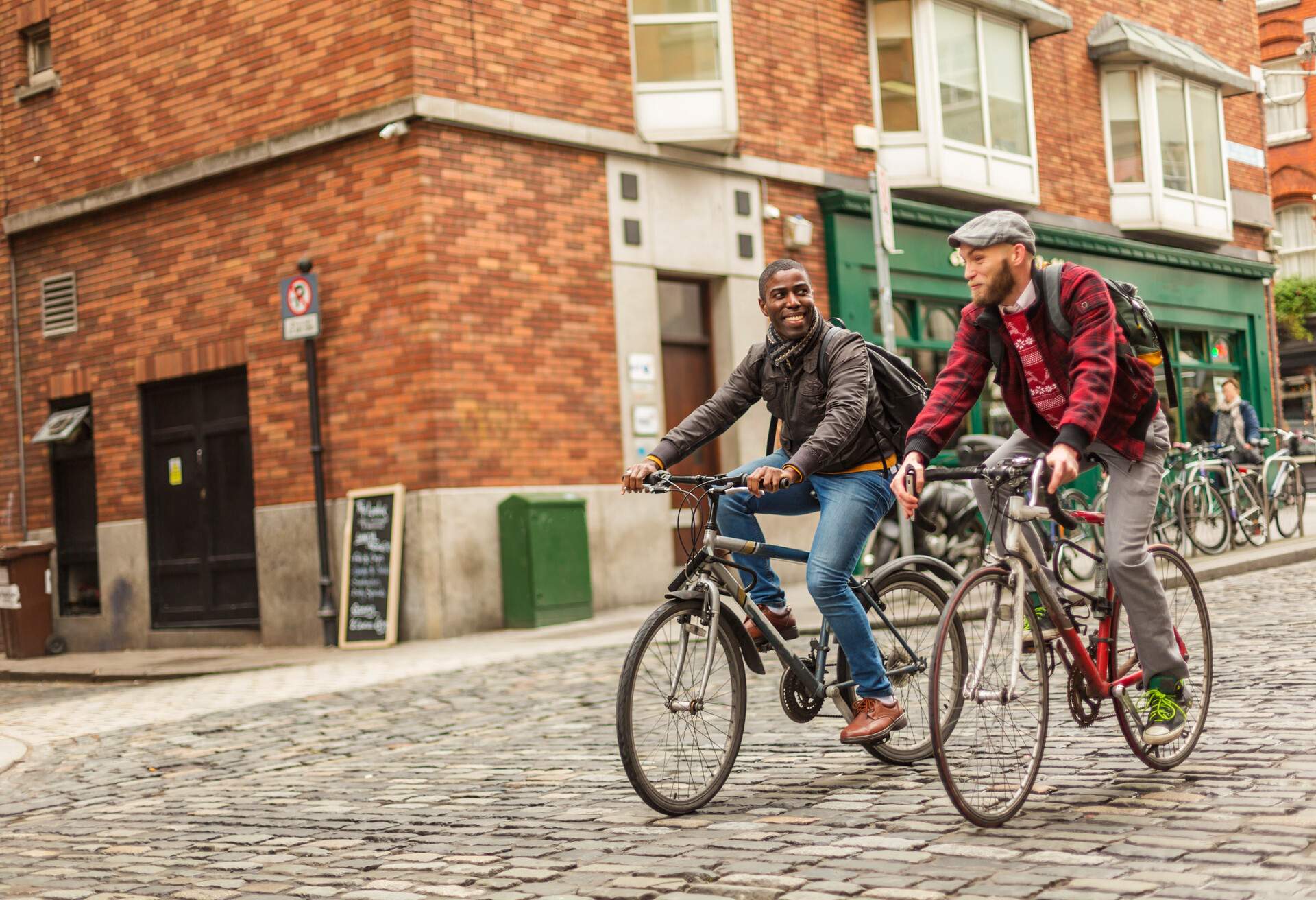 DEST_IRELAND_DUBLIN_TEMPLE BAR DISTRICT_GettyImages-626998122