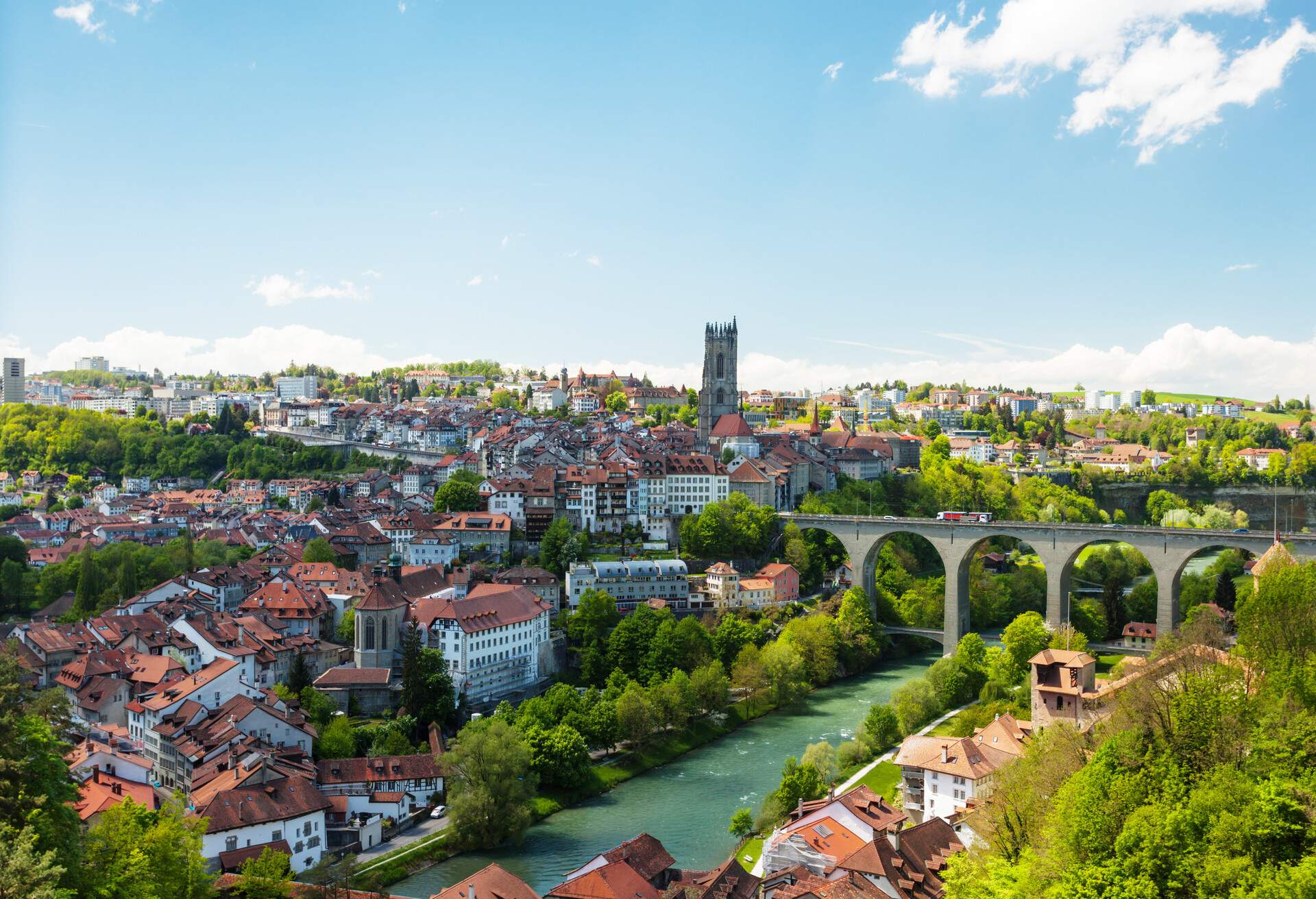 DEST_SWITZERLAND_FRIBOURG CITY_CITYSCAPE WITH THE CITY_GettyImages-180822290