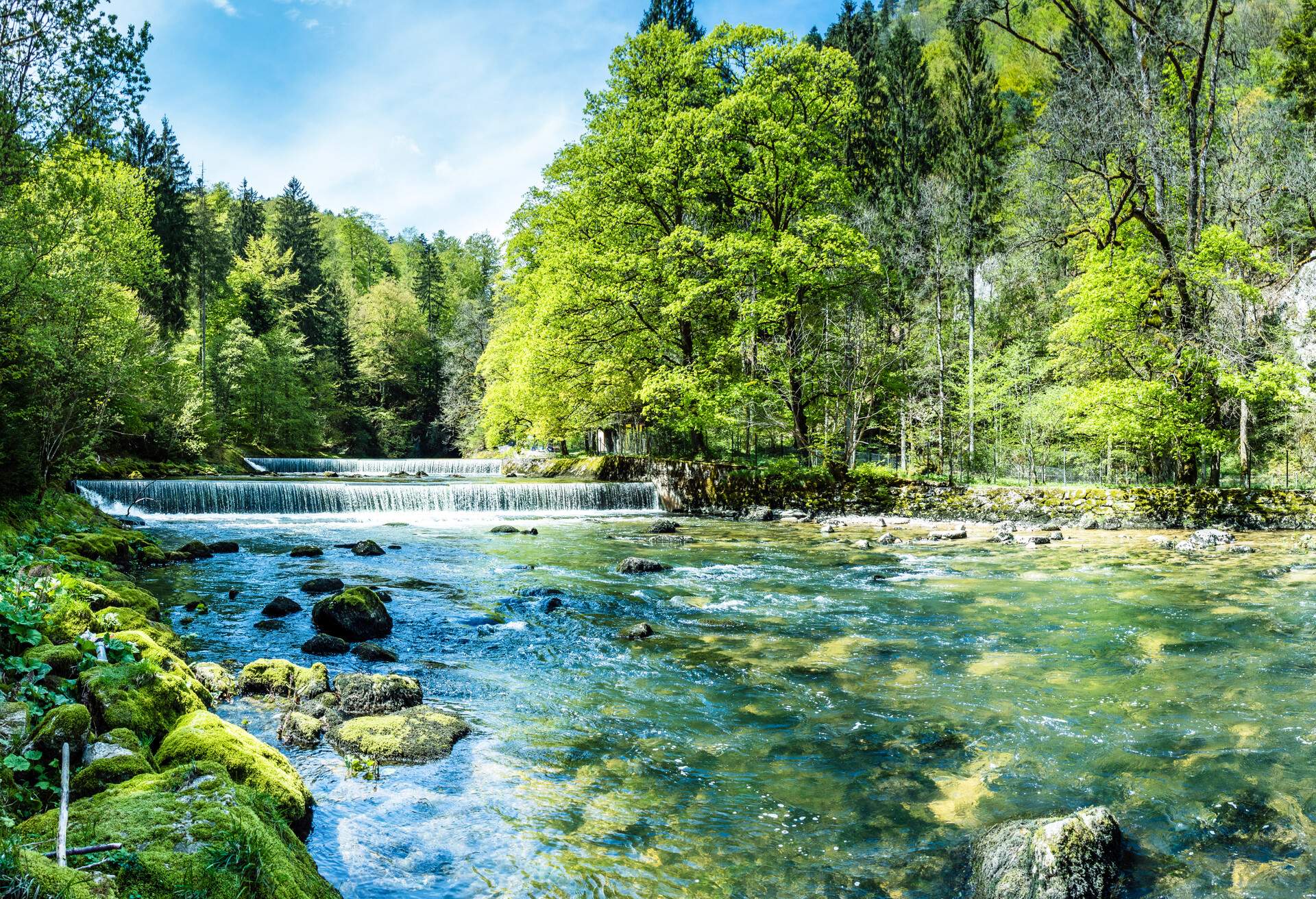 DEST_SWITZERLAND_JURA-CANTON_AREUSE_GettyImages-1130739032