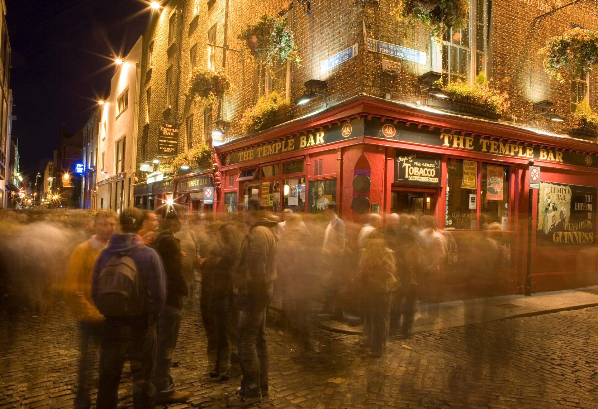 DEST_IRELAND_DUBLIN_TEMPLE_BAR_GettyImages