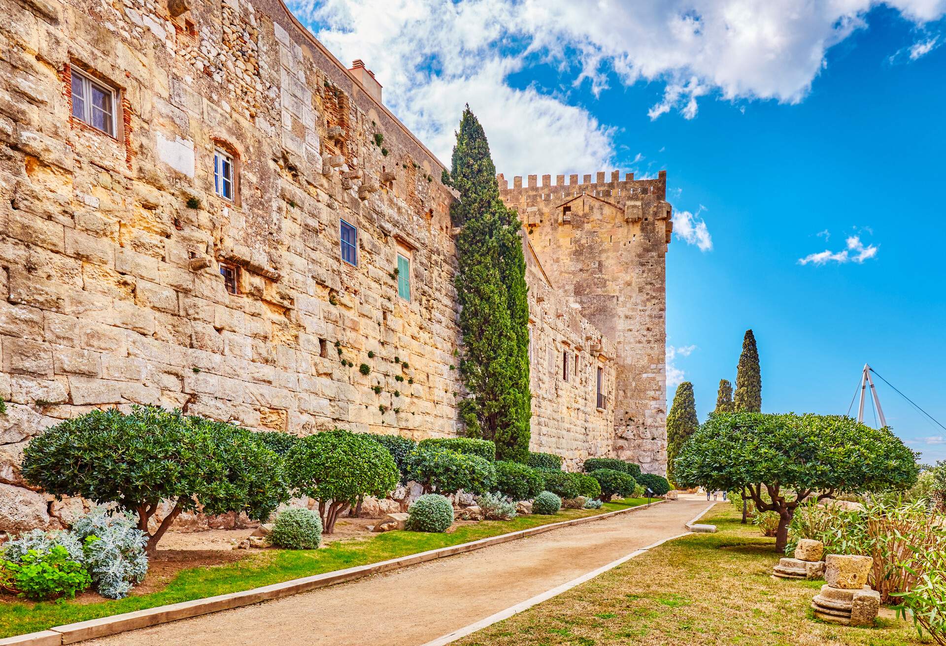 Old Roman city walls built around 2nd and 3rd century.