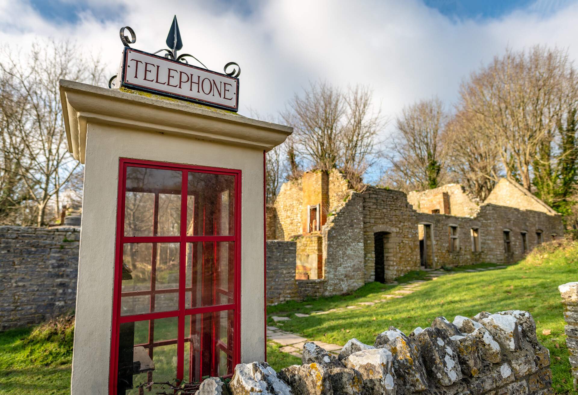 DEST_UK_ENGLAND_DORSET_TYNEHAM-GHOST-TOWN_GettyImages-1097382260