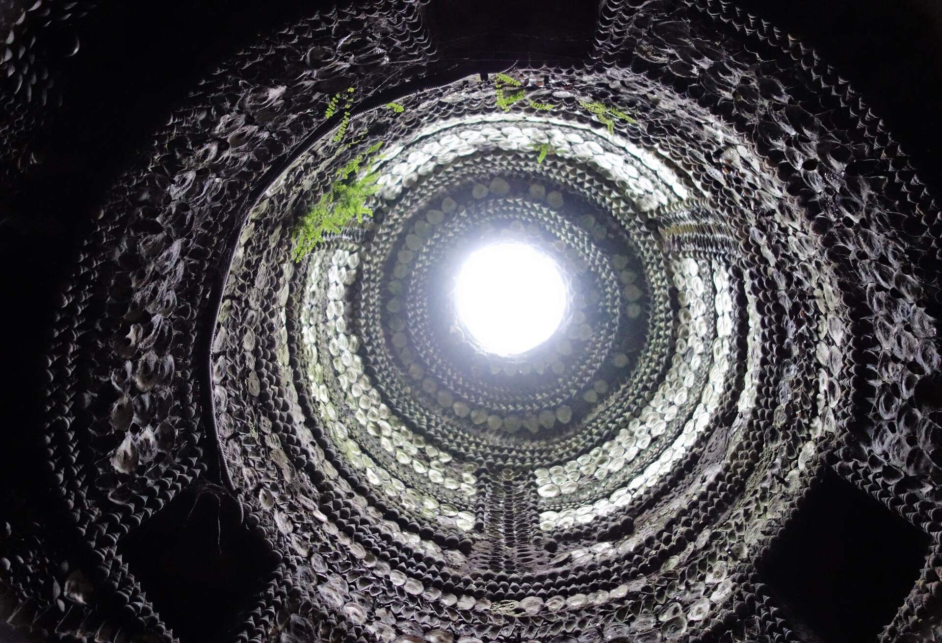 DEST_UK_ENGLAND_MARGATE_SHELL_GROTTO_GettyImages-761636801