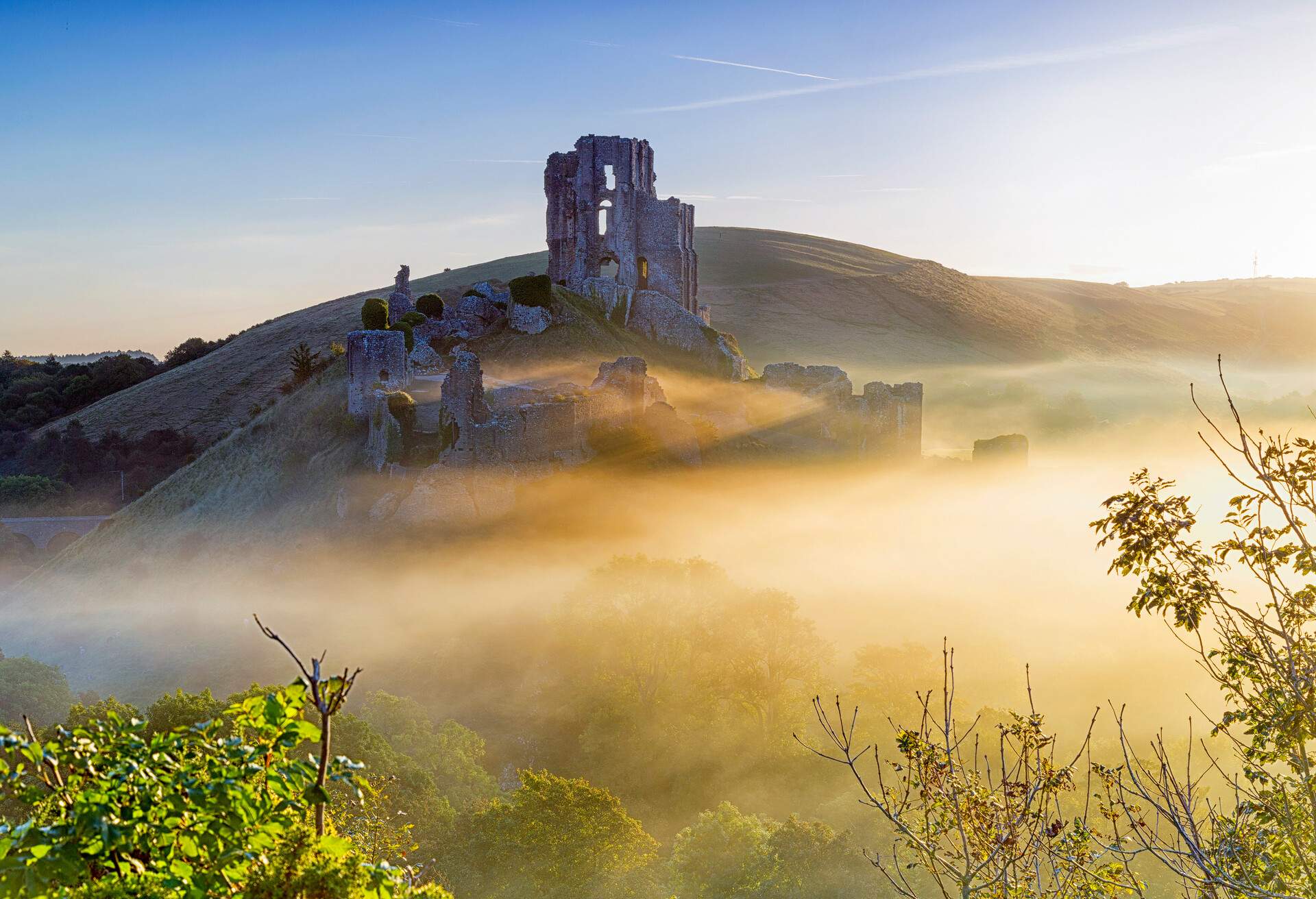 UK-corfe-castel.jpg