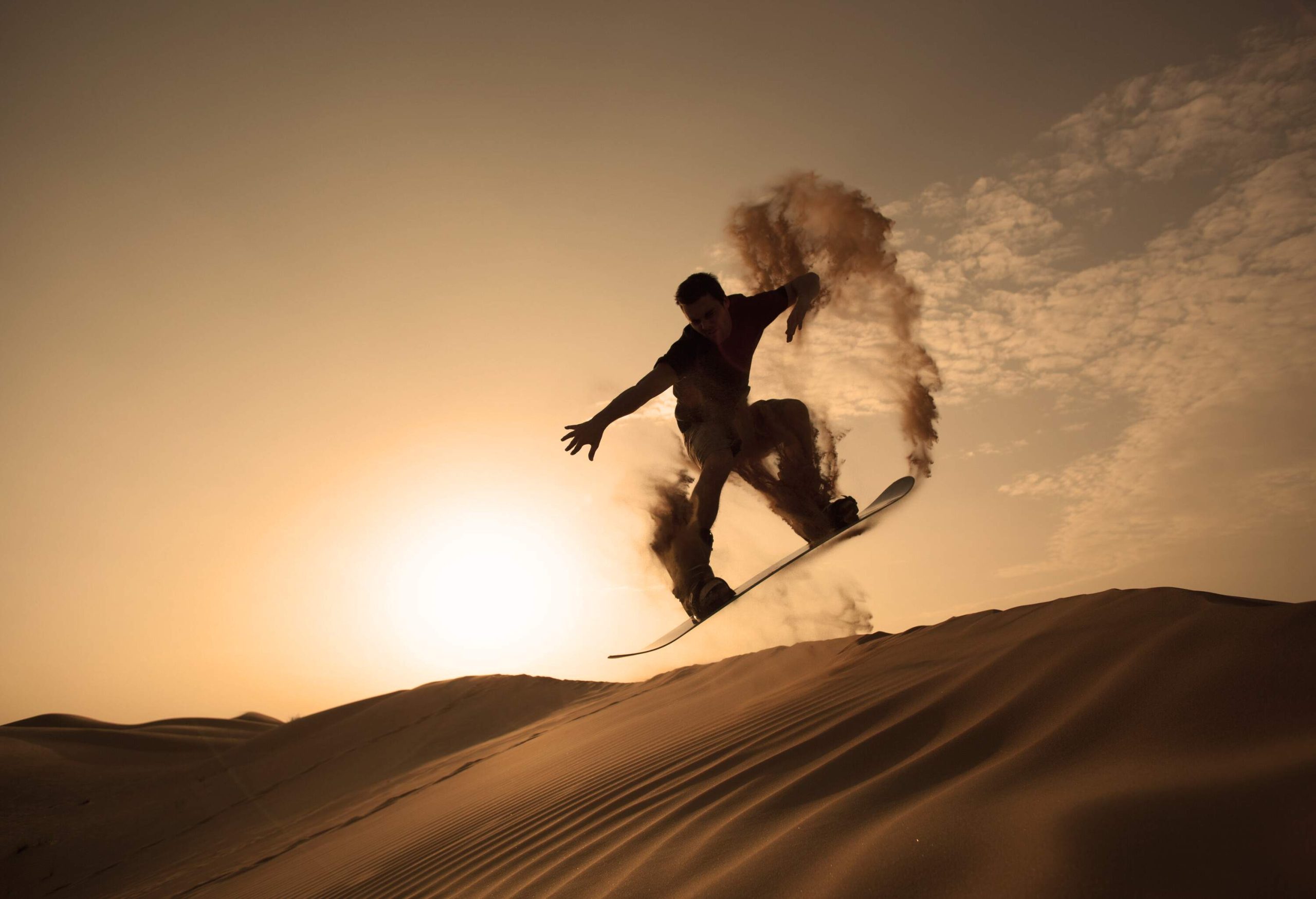 dest_dubai_desert_sandboarding