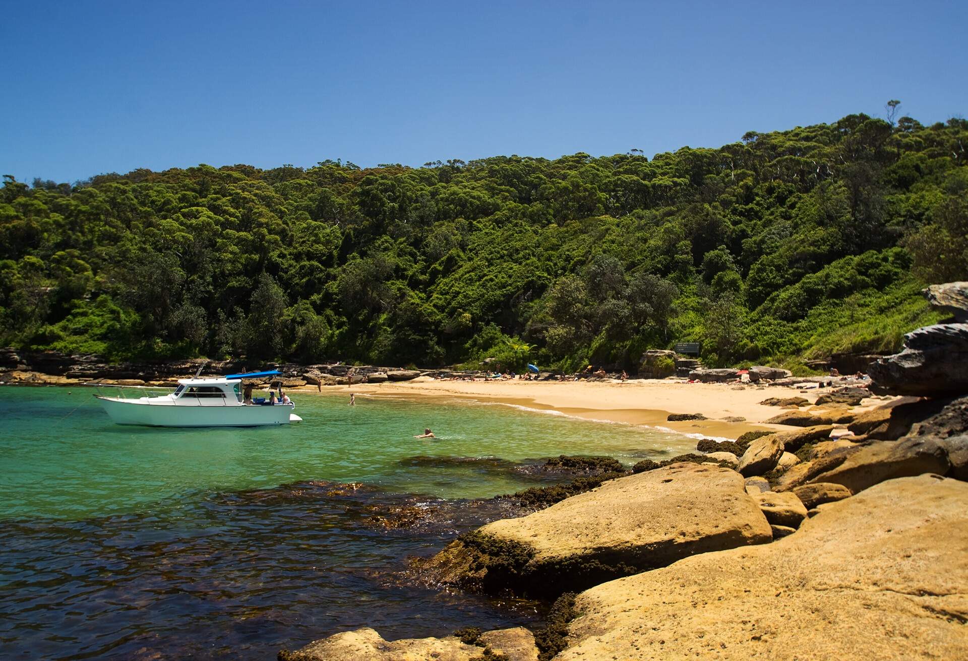 DEST_AUSTRALIA_SYDNEY_OBELISK_BEACH_GettyImages-502814985