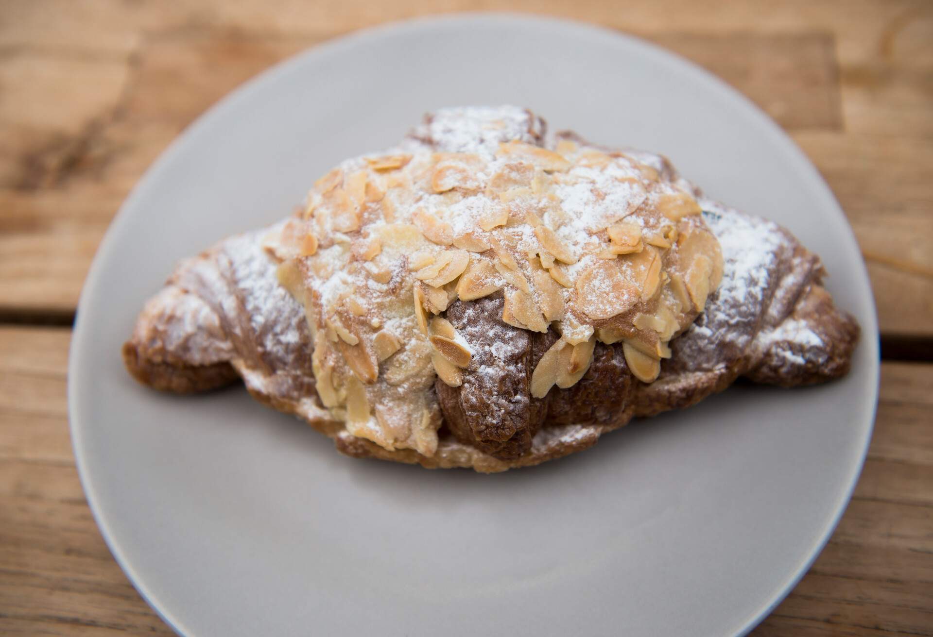 THEME_FOOD_ALMOND_CROISSANT_GettyImages-1265037939