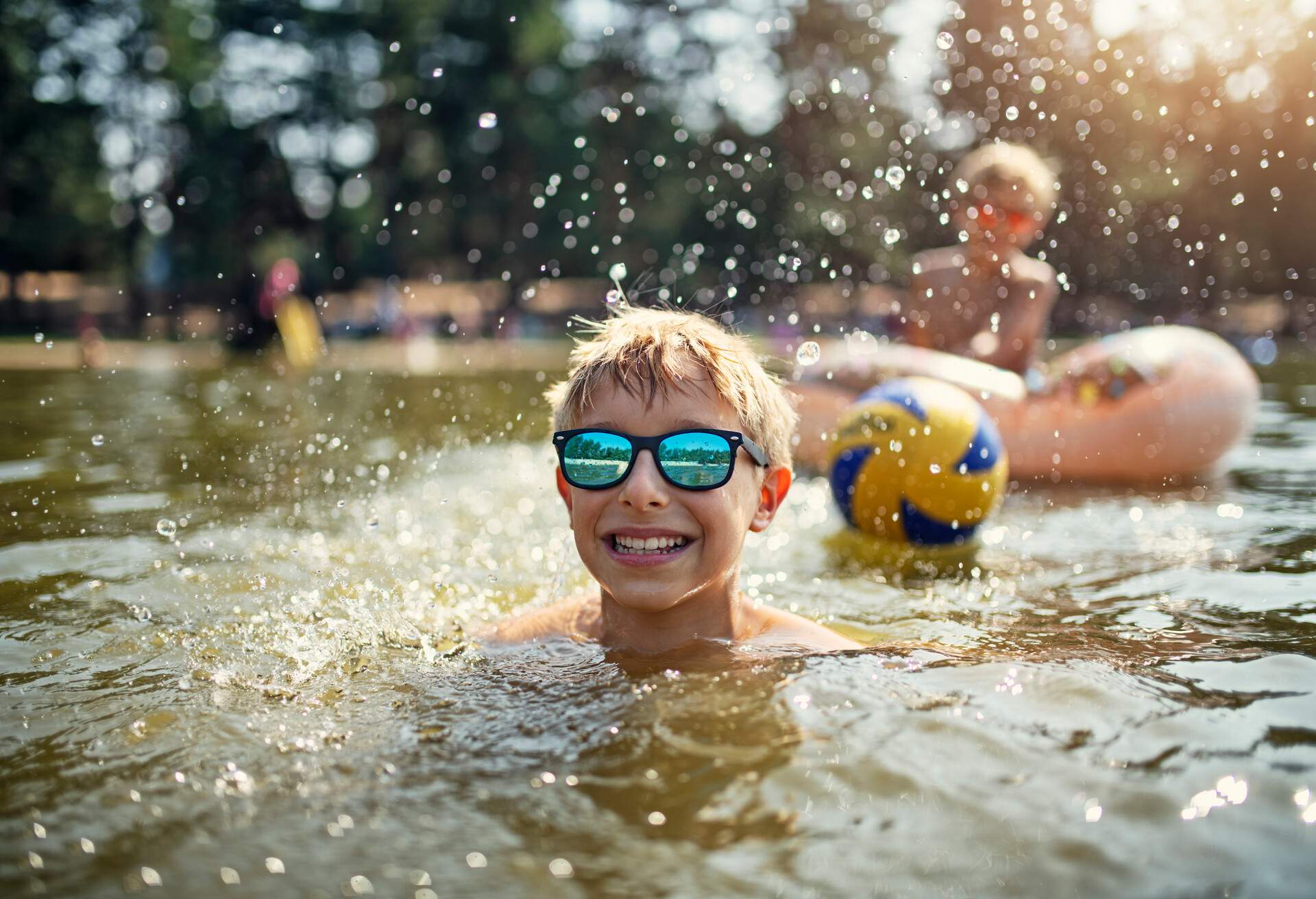 POLAND_LAKE_KIDS