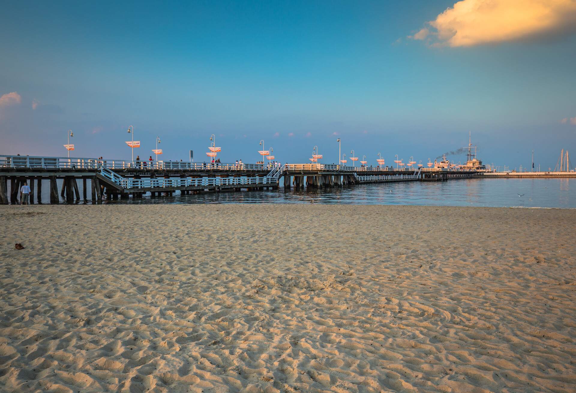 POLAND_POMERANIA_SOPOT_THEME_BEACH