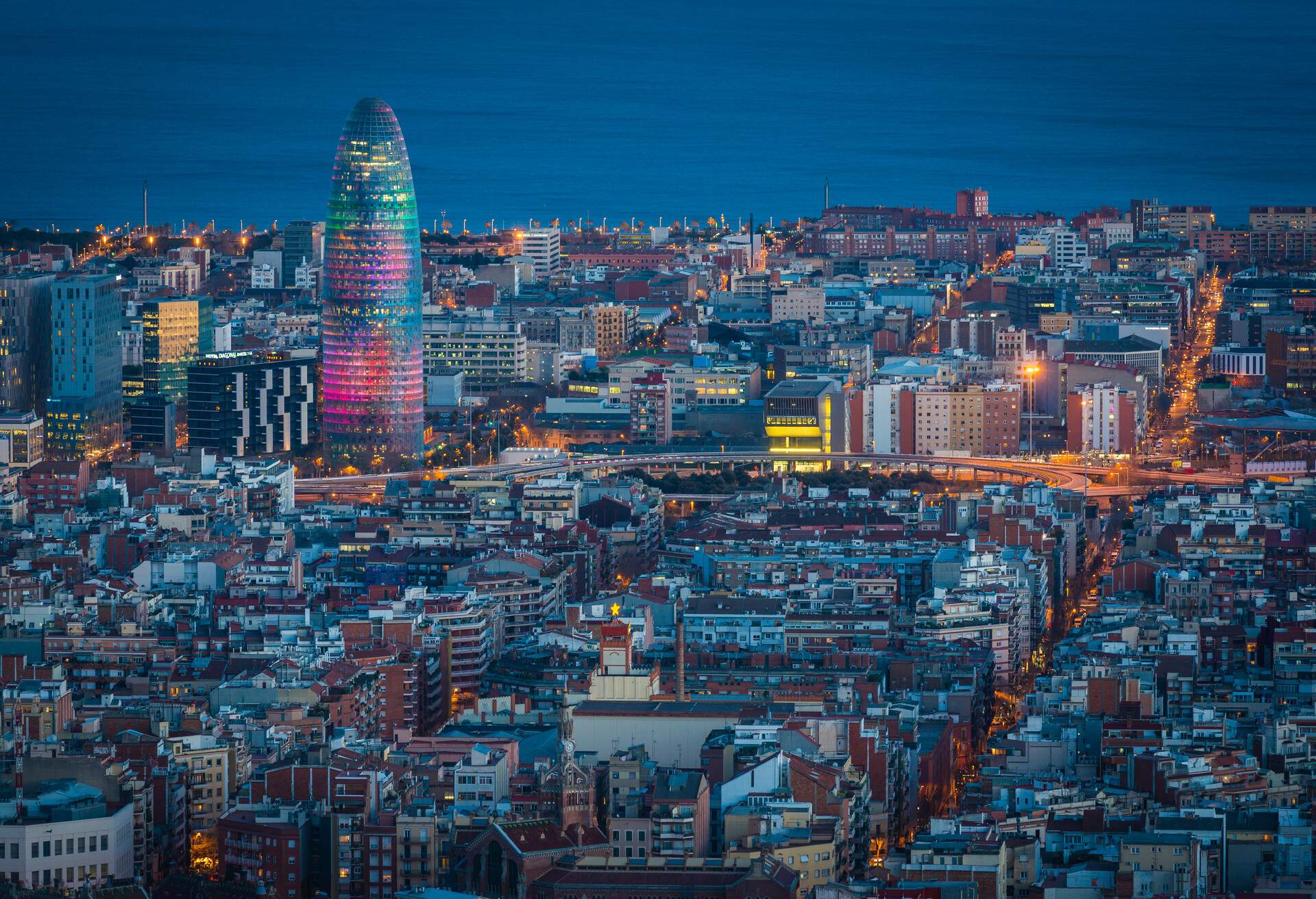 DEST_SPAIN_BARCELONA_TORRE-AGBAR_GettyImages-516413301