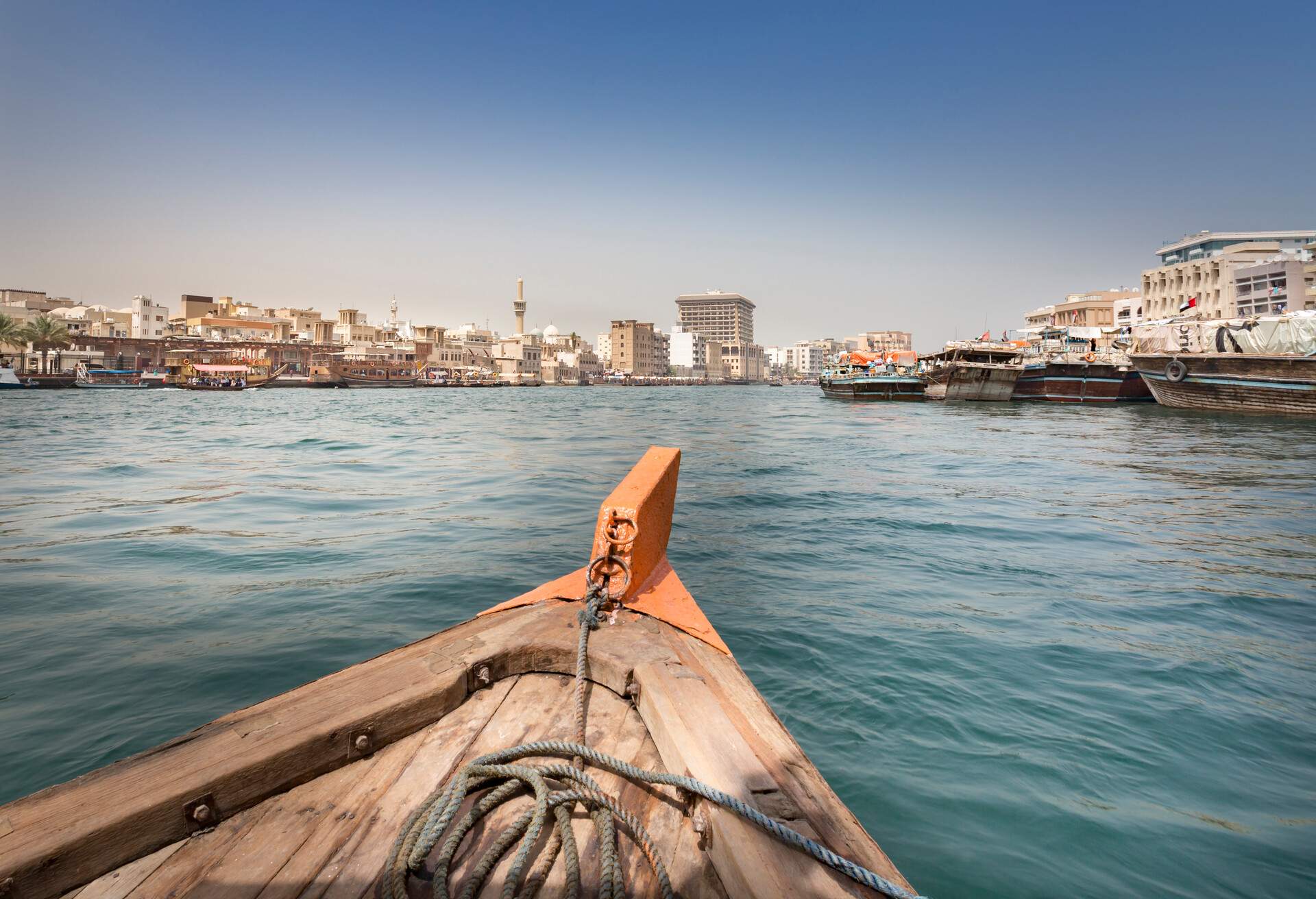 DEST_UAE_DUBAI_WATER_TAXI_GettyImages-585857991