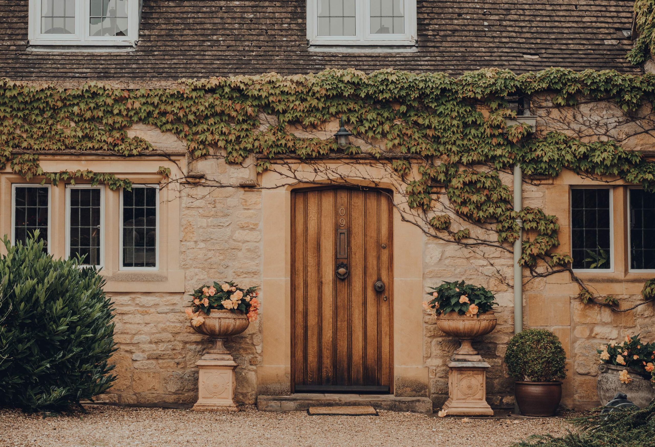 dest_uk_cotswolds_broadway_theme_stays_cottage_rental_vacation_home-gettyimages-1277502342_universal_within-usage-period_82986