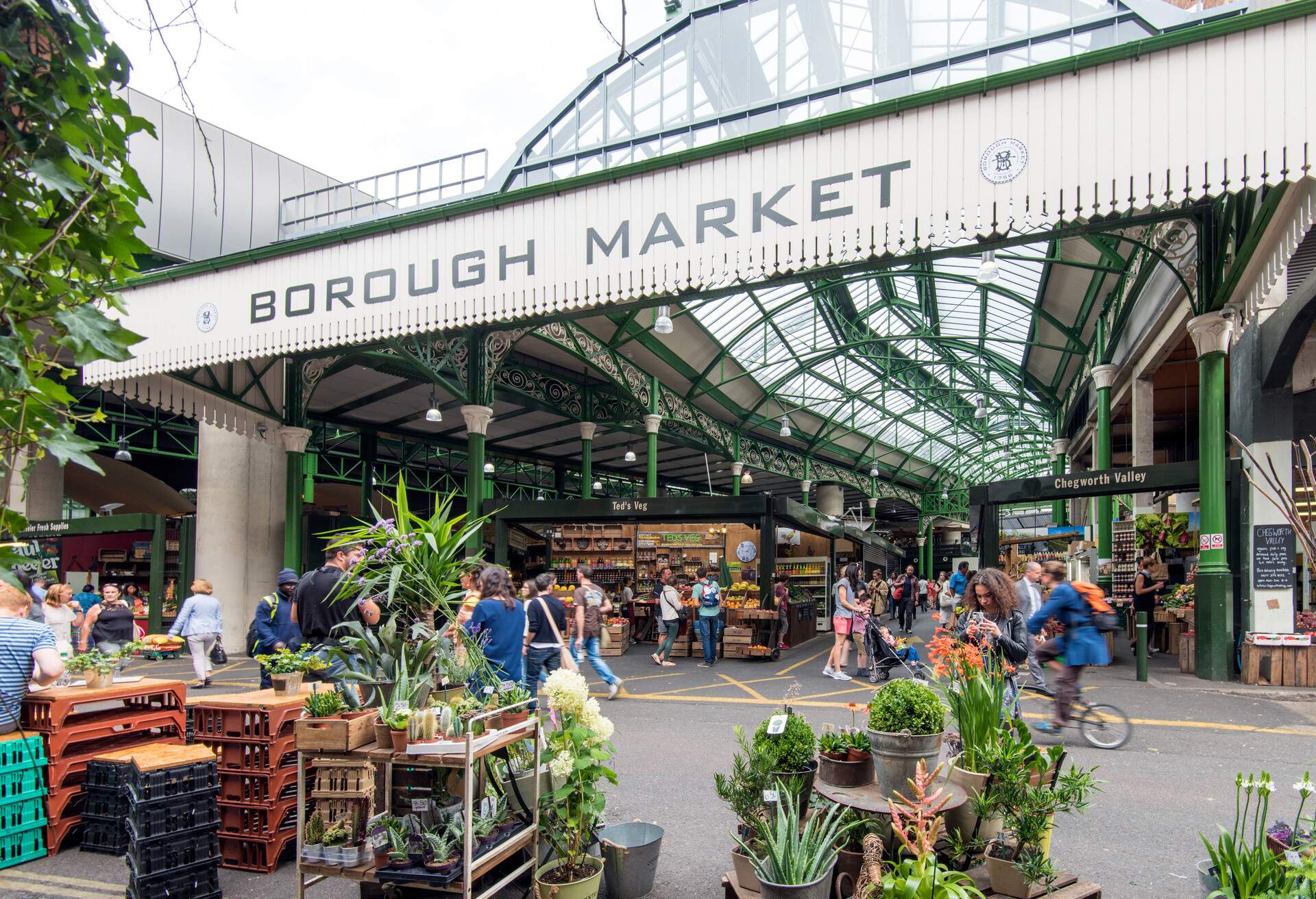 DEST_UK_LONDON_BOROUGH-MARKET_GettyImages-599620861