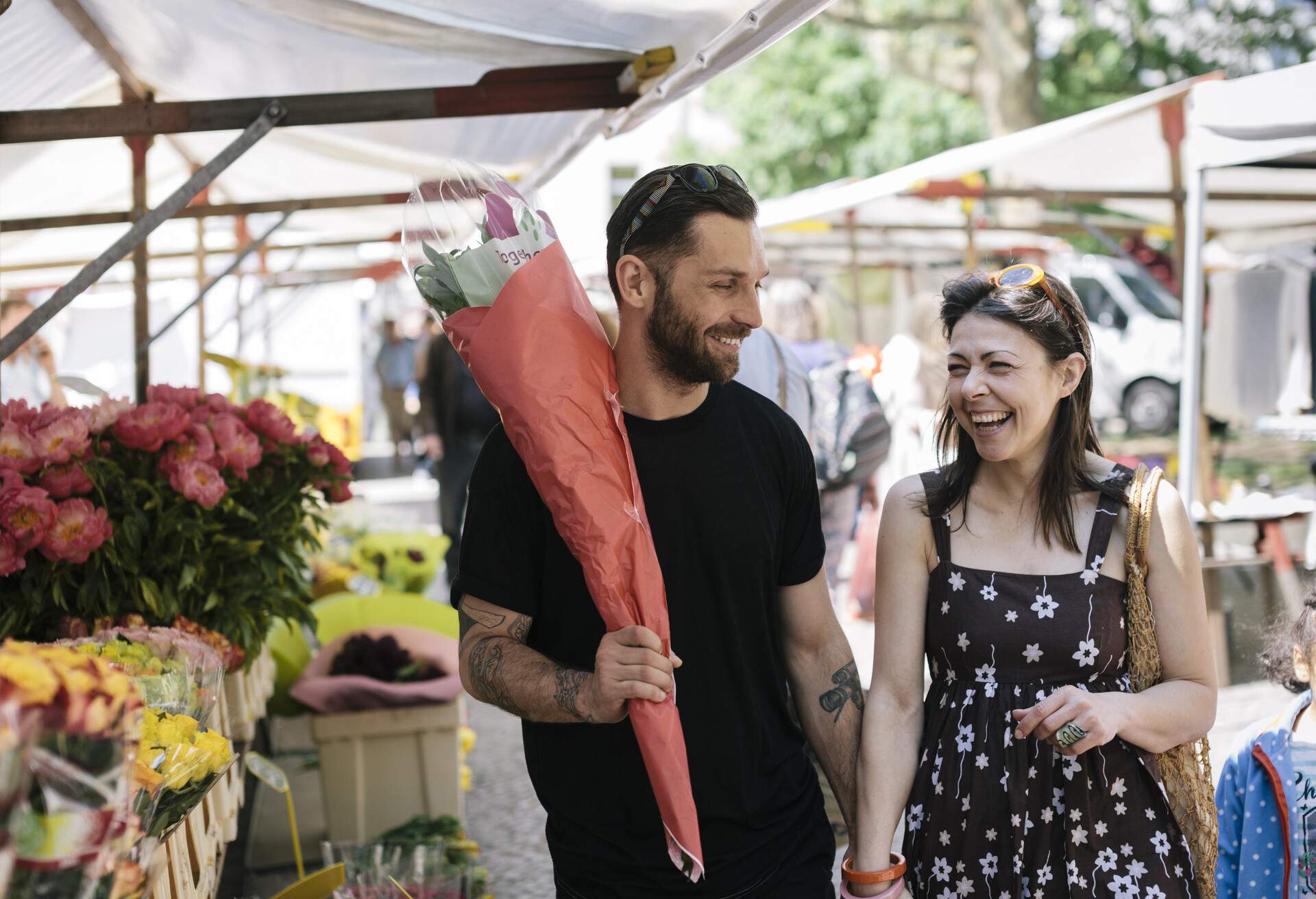 the-royal-road-from-kleparz_theme_people_couple_man_woman_market_flowers_gettyimages-641274703
