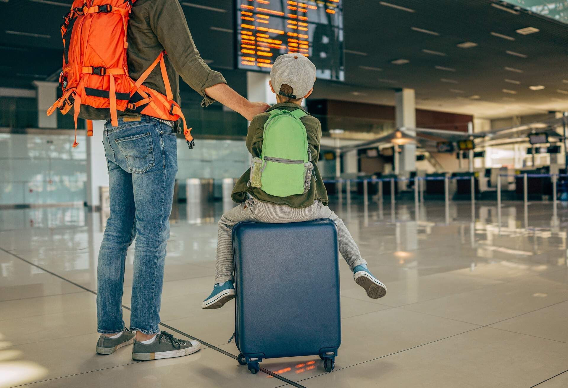 Ryanair weigh hand luggage discount