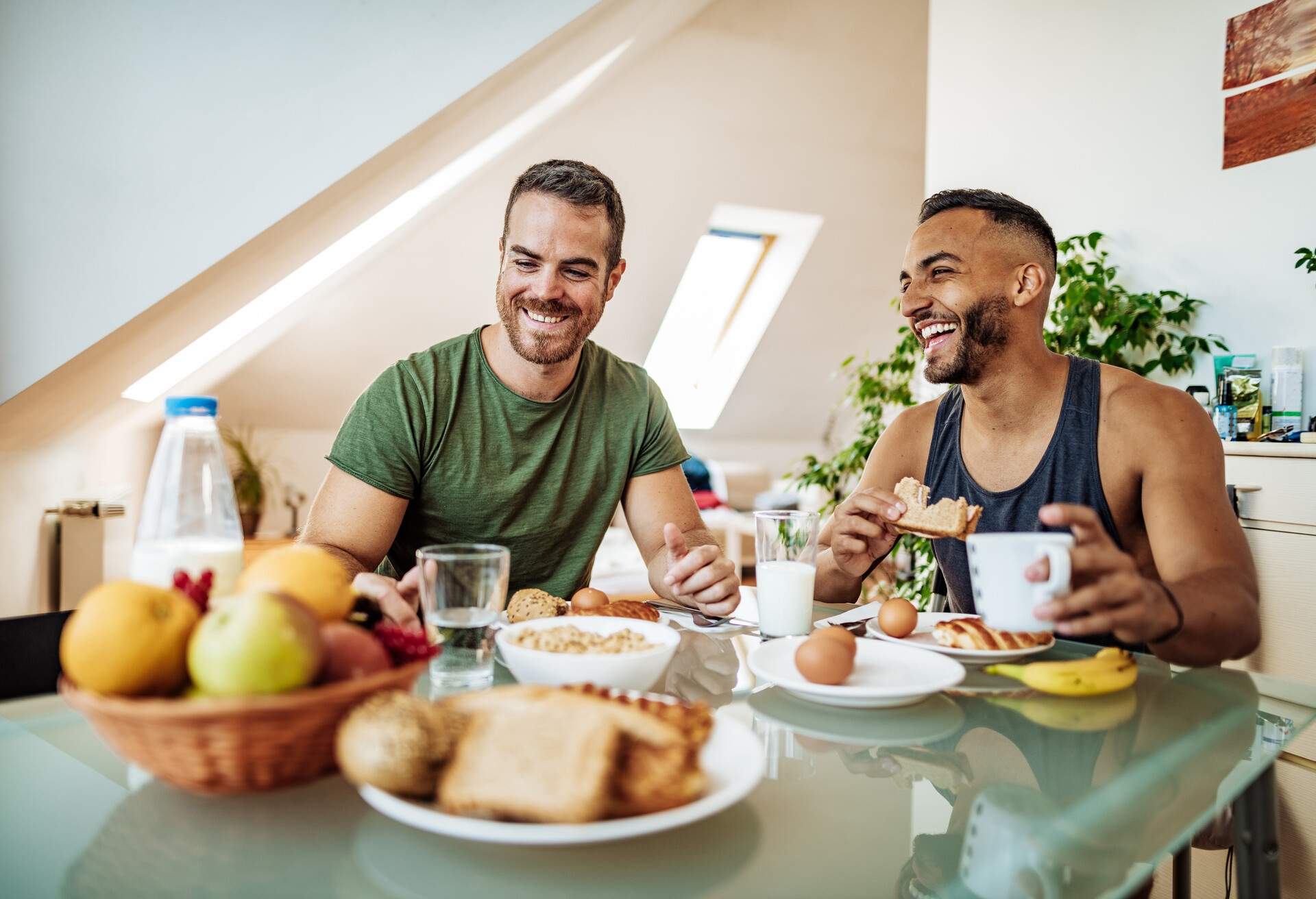 theme_people_men_couple_gay_hotel_bb_bed_and_breakfast_gettyimages-1174492187