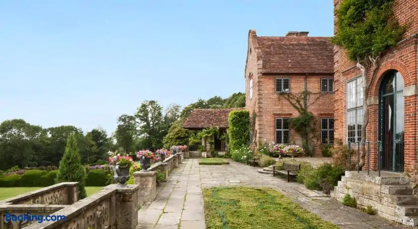 port-lympne-mansion-hotel-booking-1159673-36212490-jpg_k2db37b06ed8f2672d159588002b19581c6e0aa0d04e553b7c9ecfd5369a204d6_o-306553