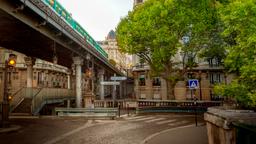 Find cheap flights from England to France