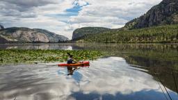 Find cheap flights from Birmingham to Kelowna