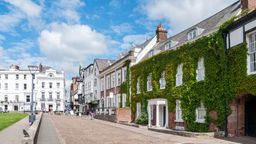 Find cheap flights from Portugal to Exeter