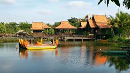 Siem Reap hotels near Cambodian Cultural Village