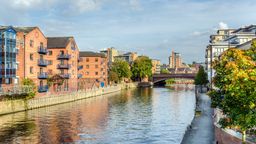 Find cheap flights from Portugal to Leeds