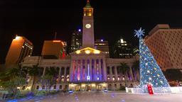 Brisbane hotels near Brisbane City Hall