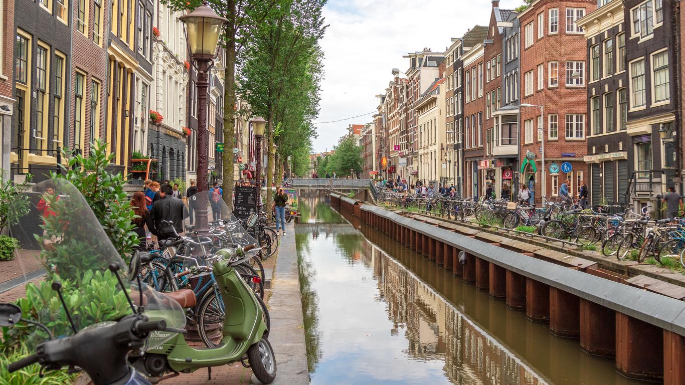 Enterprise Rent a car Amsterdam Central Station Car Hire Amsterdam Centraal from £20/day - KAYAK